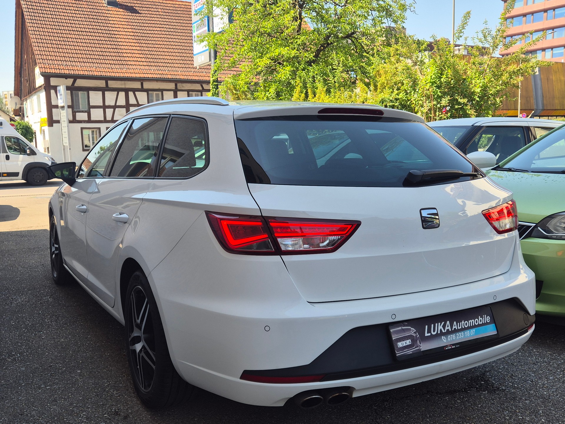 SEAT Leon ST 2.0 TDI FR-showroom-element-2