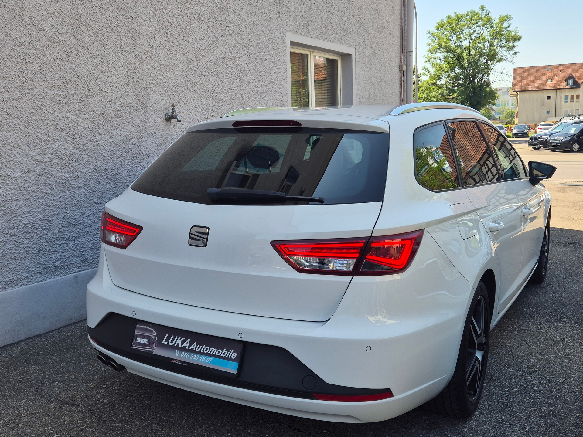 SEAT Leon ST 2.0 TDI FR-image-4