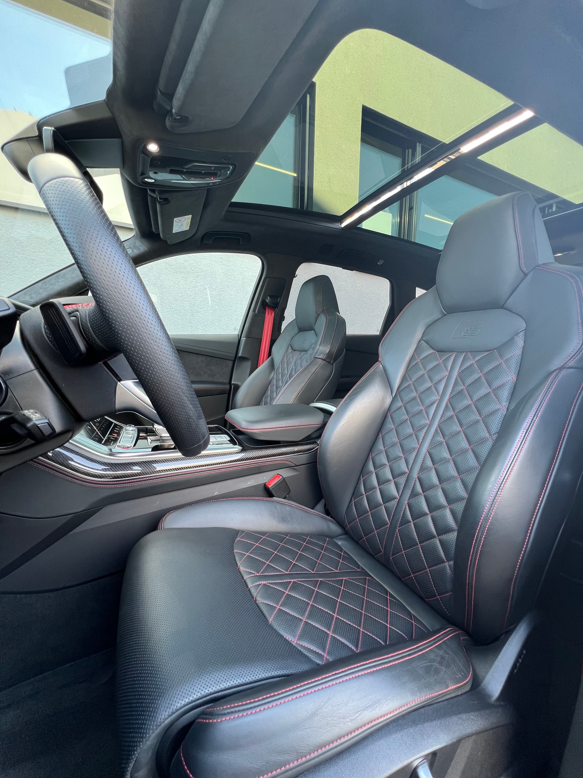 AUDI SQ7 TFSI quattro tiptronic-image-12