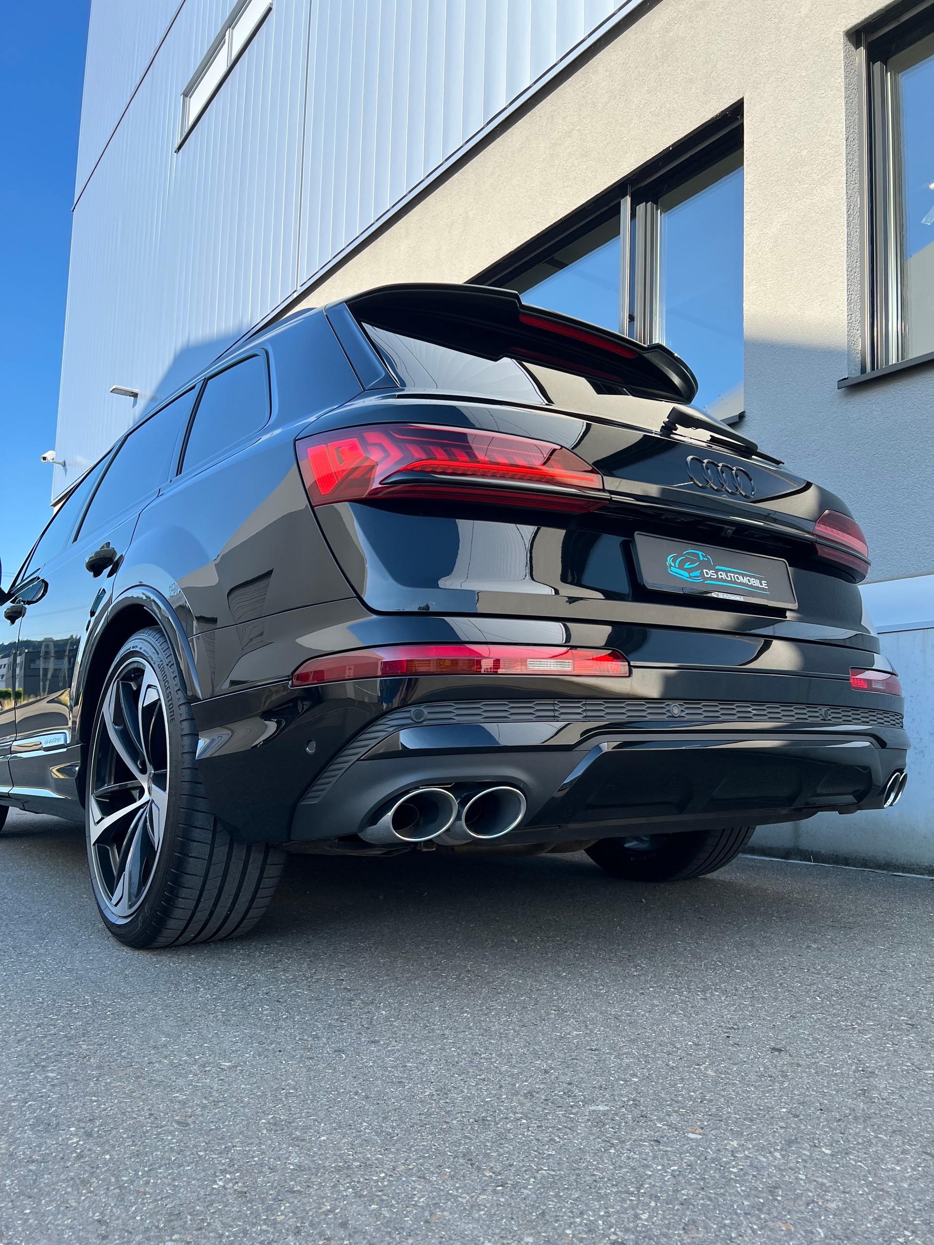 AUDI SQ7 TFSI quattro tiptronic-image-26