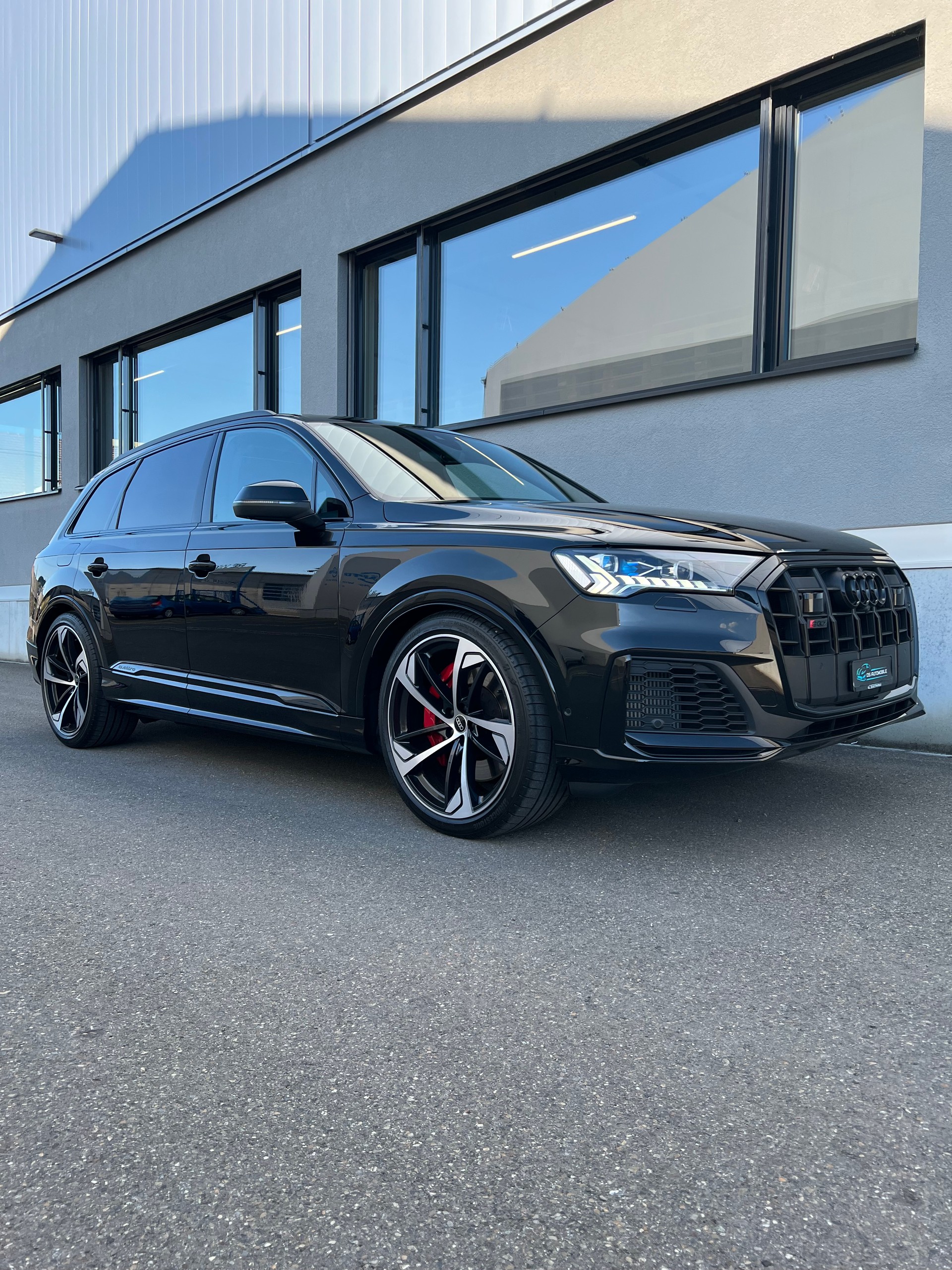AUDI SQ7 TFSI quattro tiptronic-image-6