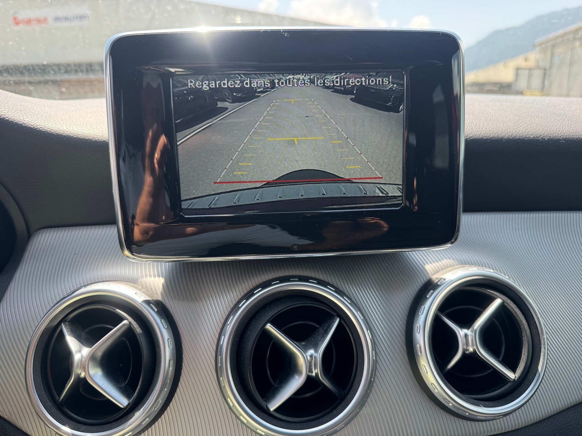 MERCEDES-BENZ GLA 200 CDI 4Matic 7G-DCT-image-24