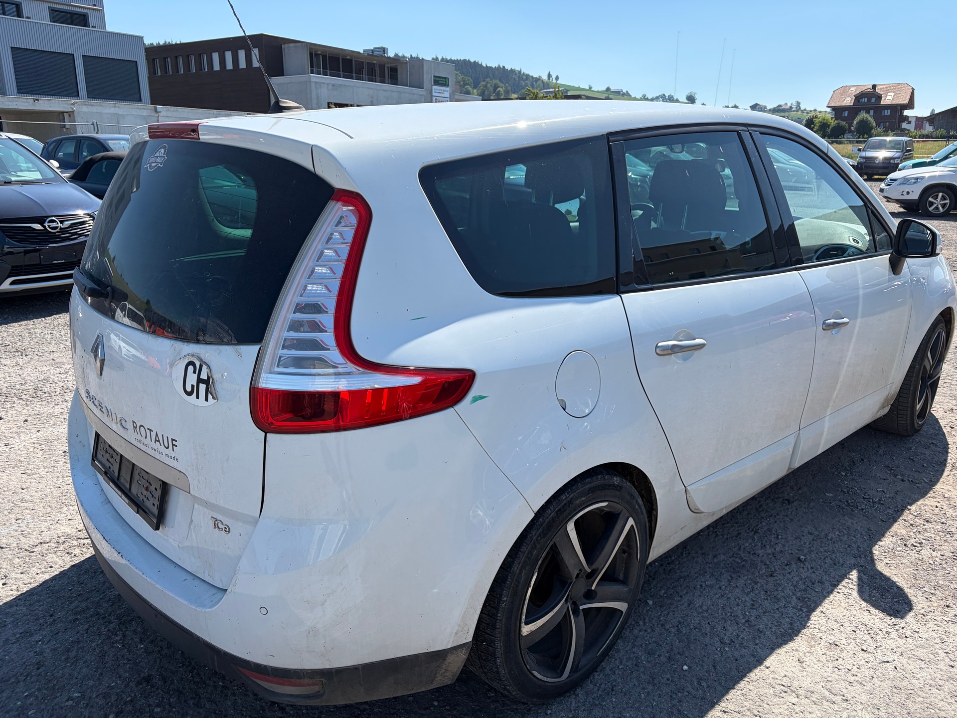 RENAULT Grand Scénic 1.4 16V Turbo Dynamique-image-6