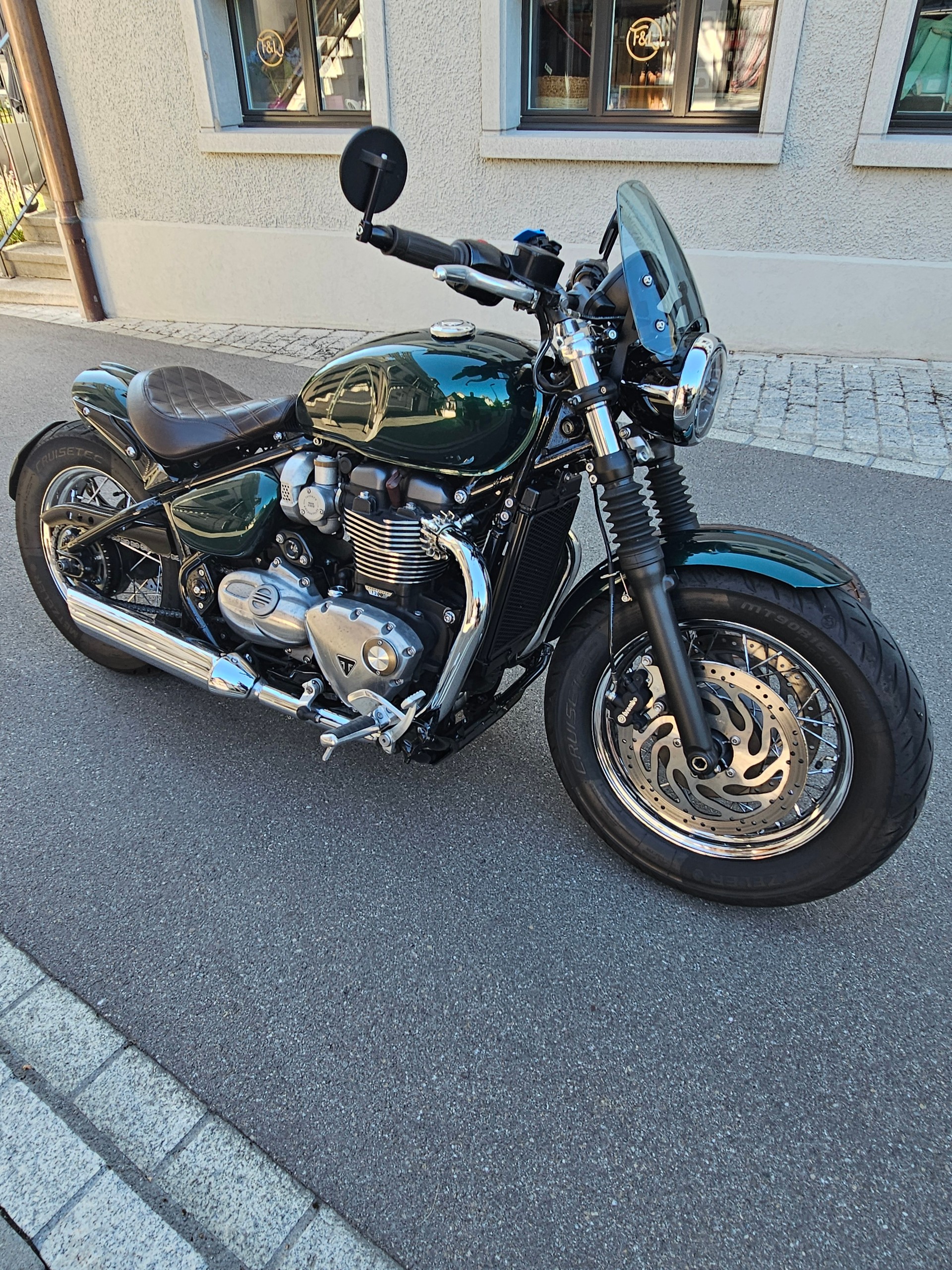 TRIUMPH Bonneville 1200 Speedmaster ABS-image-6