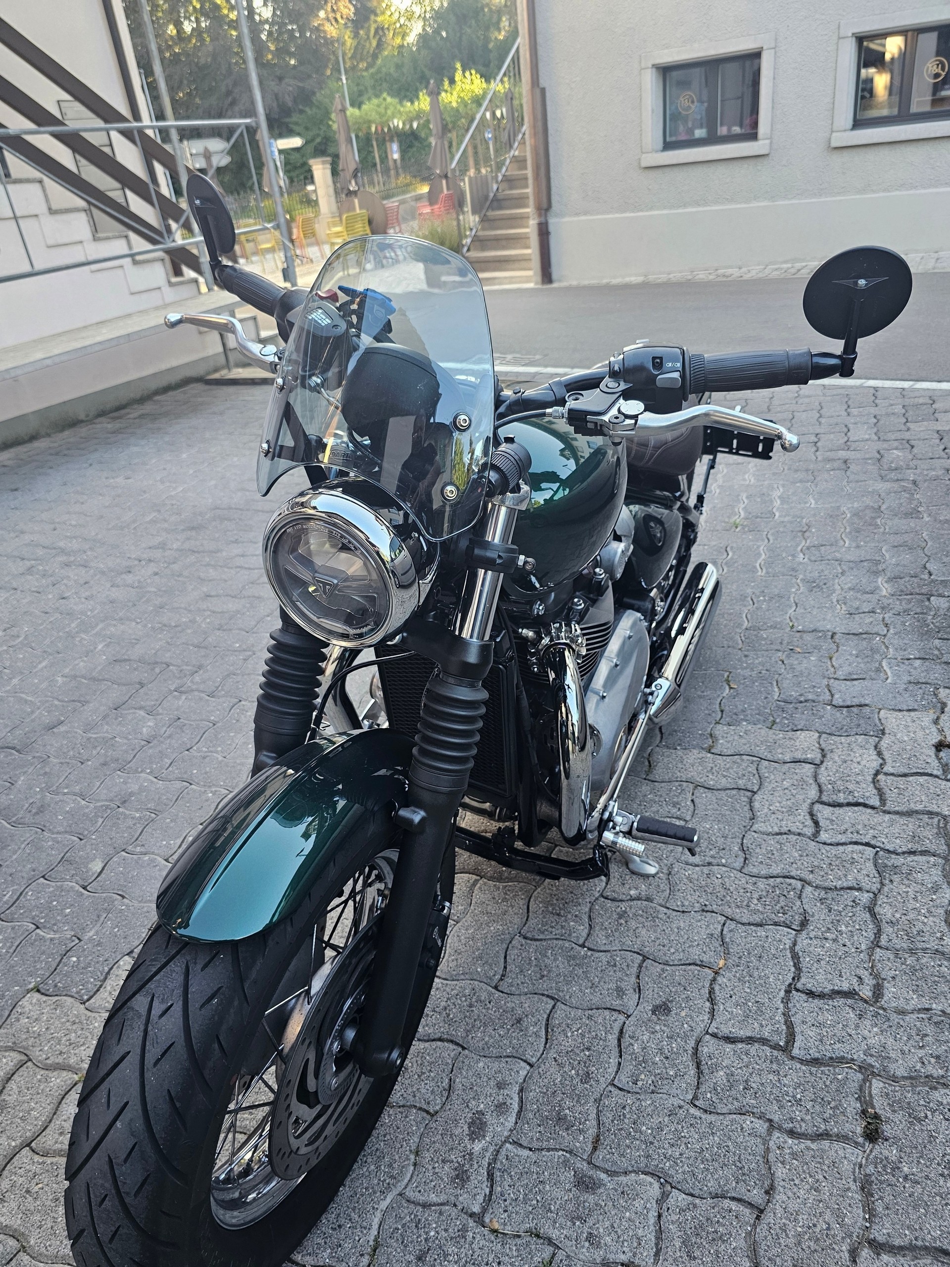 TRIUMPH Bonneville 1200 Speedmaster ABS-image-8