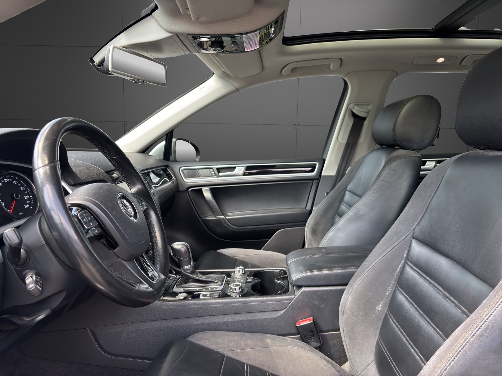 VW Touareg 4.2 TDI Tiptronic-showroom-element-2