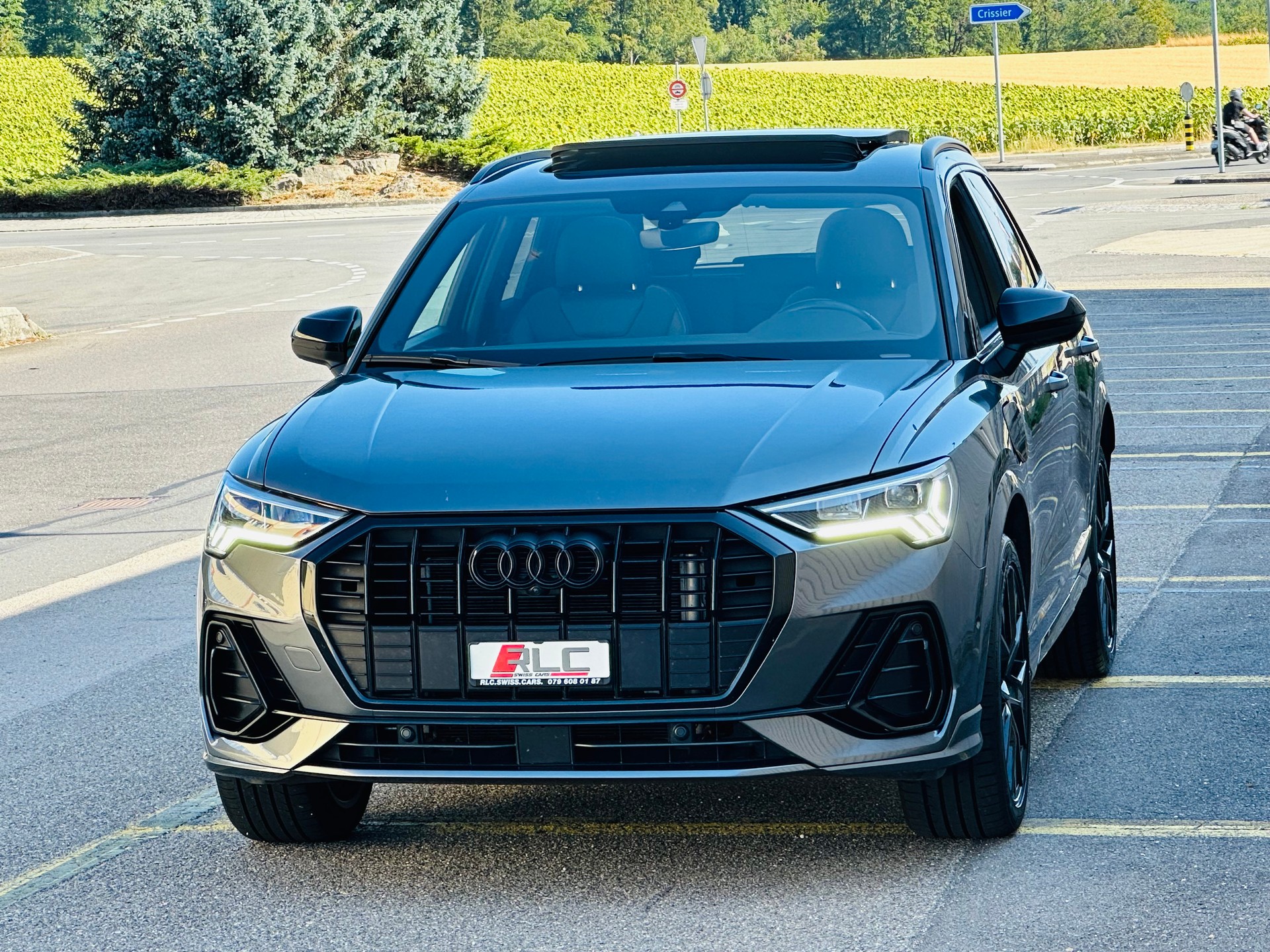 AUDI Q3 45 TFSI e S line S-tronic-showroom-element-2