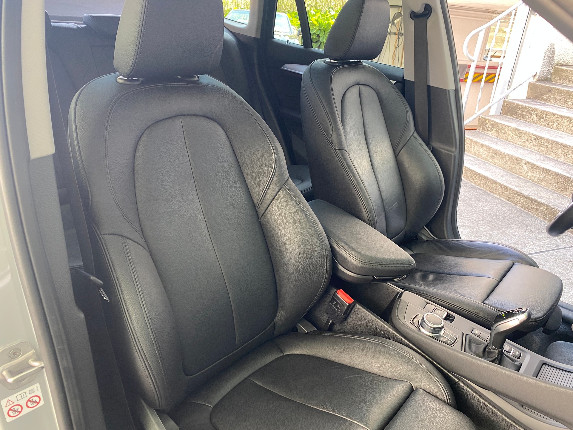 BMW X1 xDrive 20i Steptronic-image-24