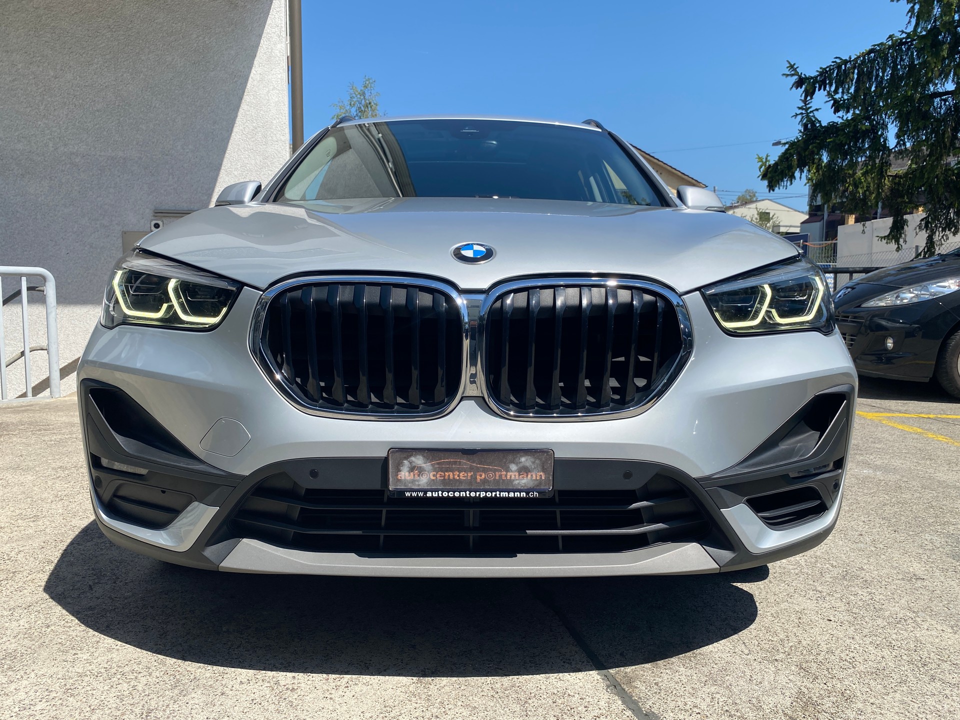 BMW X1 xDrive 20i Steptronic-image-7