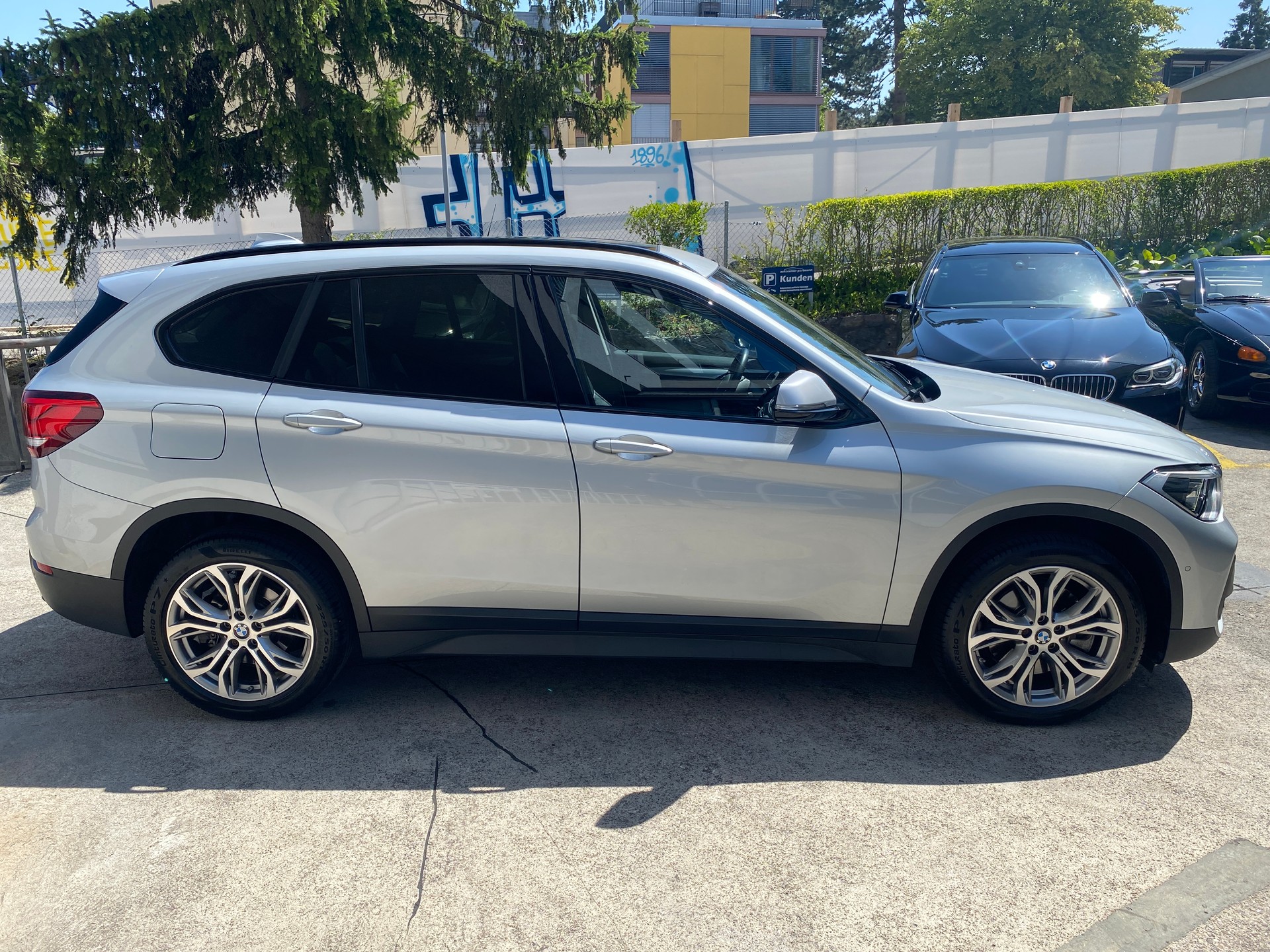 BMW X1 xDrive 20i Steptronic-image-9