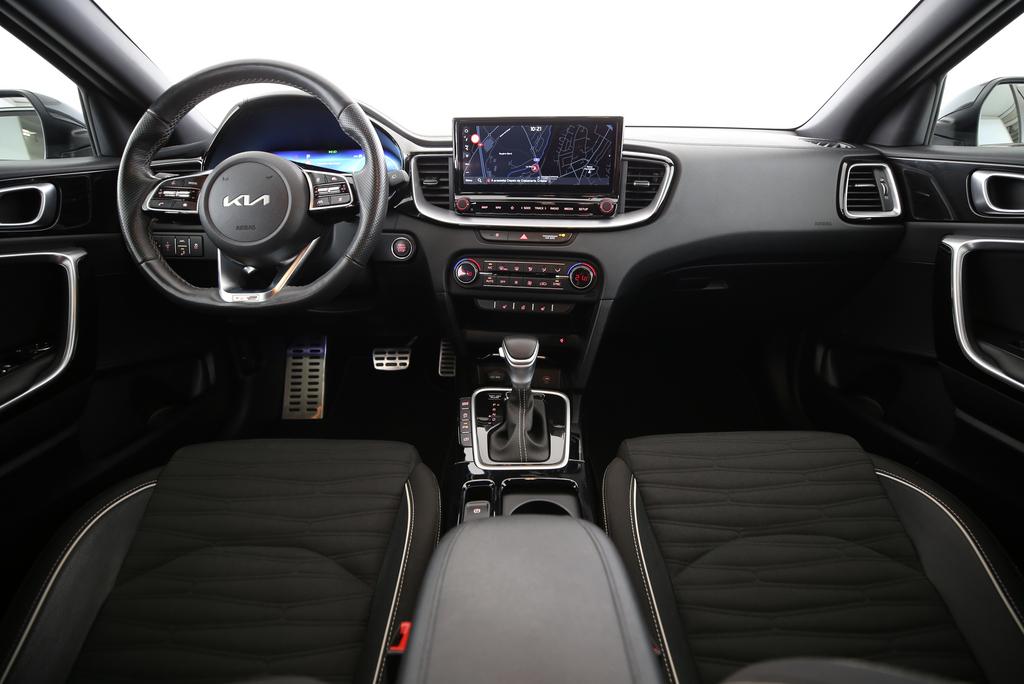 KIA Ceed SW 1.5 T-GDi MHEV GT-Line-image-8