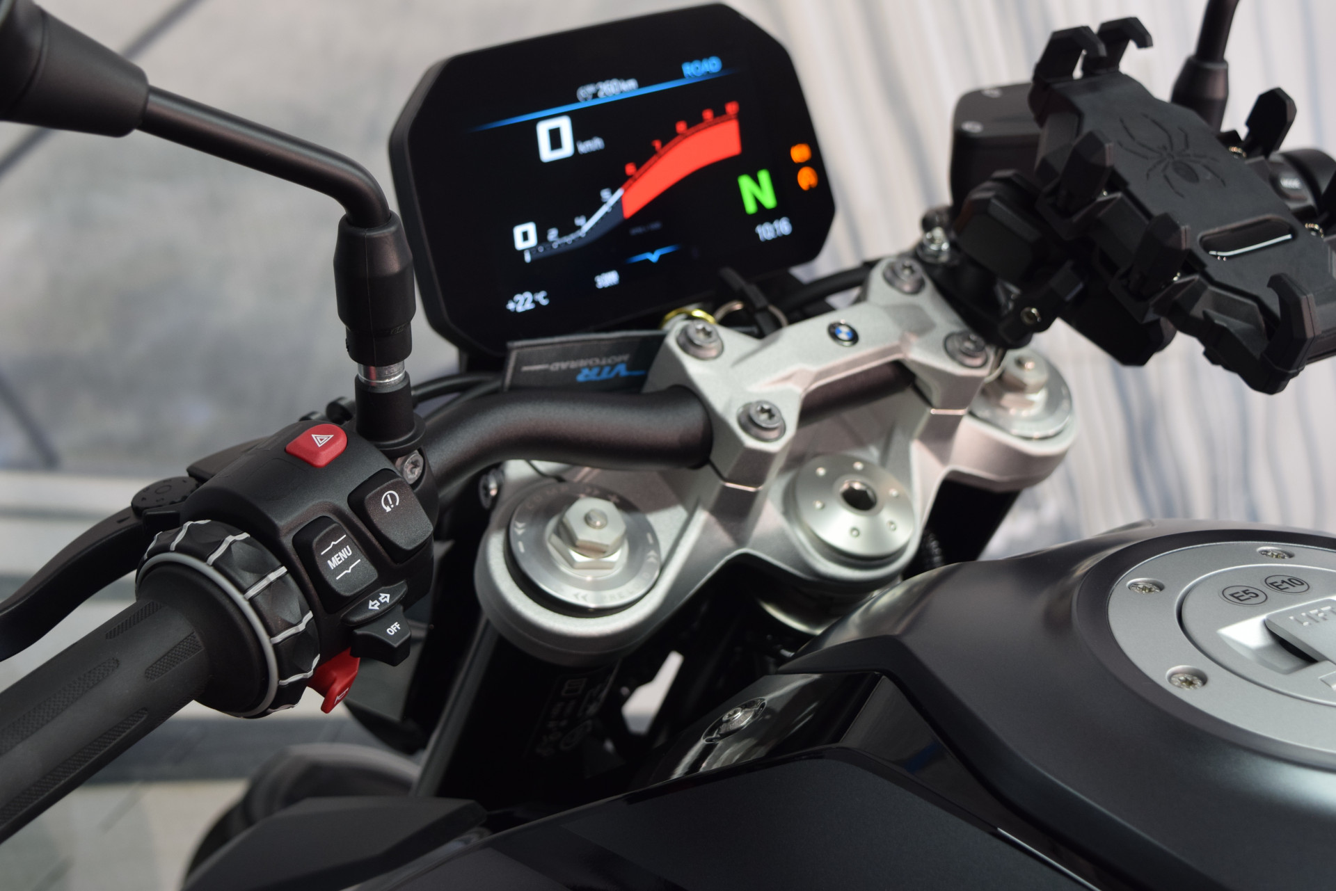 BMW F 900 R A2 Youngster-image-6