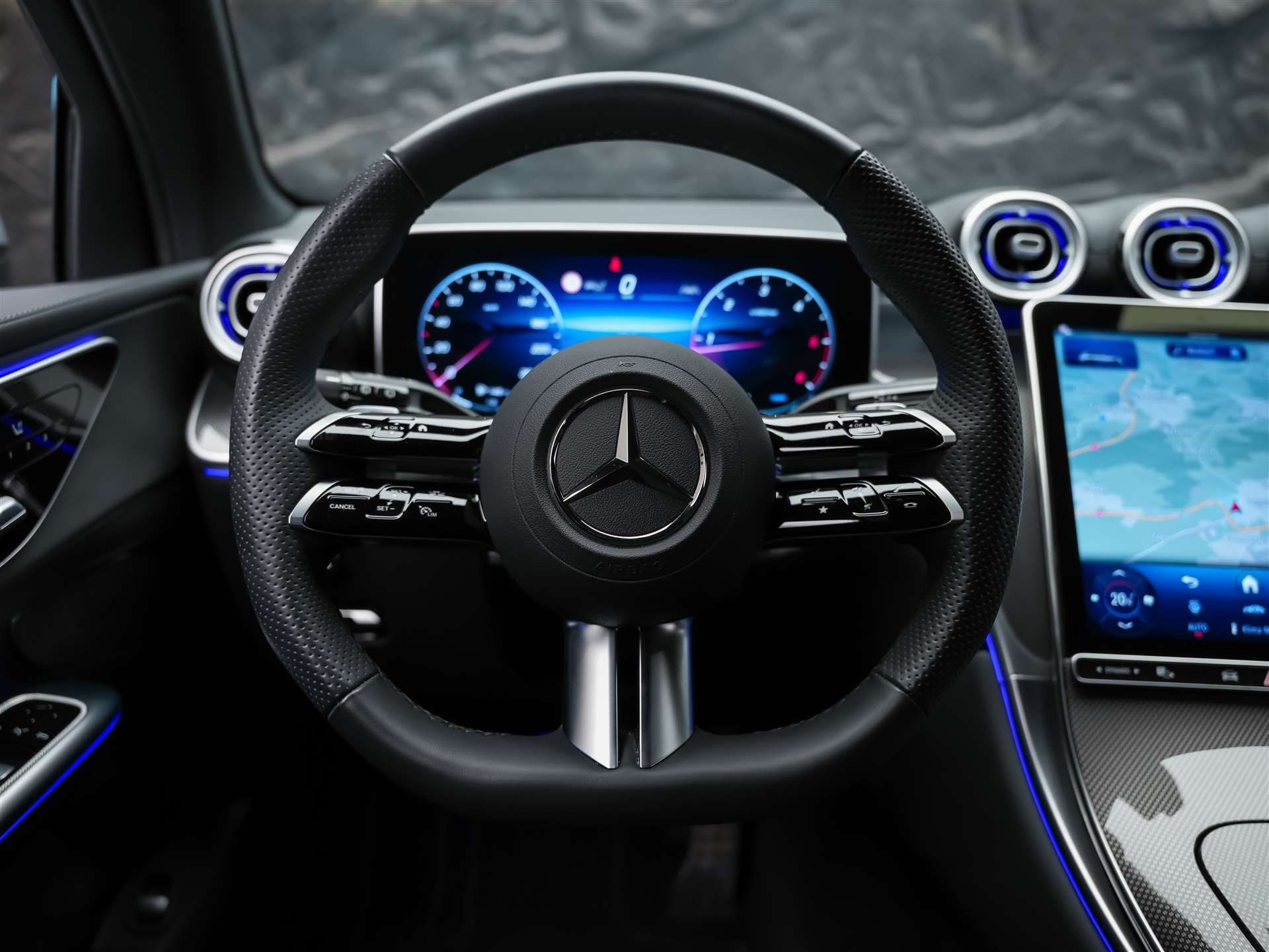 MERCEDES-BENZ GLC 300 d AMG Line 4matic *21" Felgen*Sitzheizung*Anhängerkupplung*-image-26