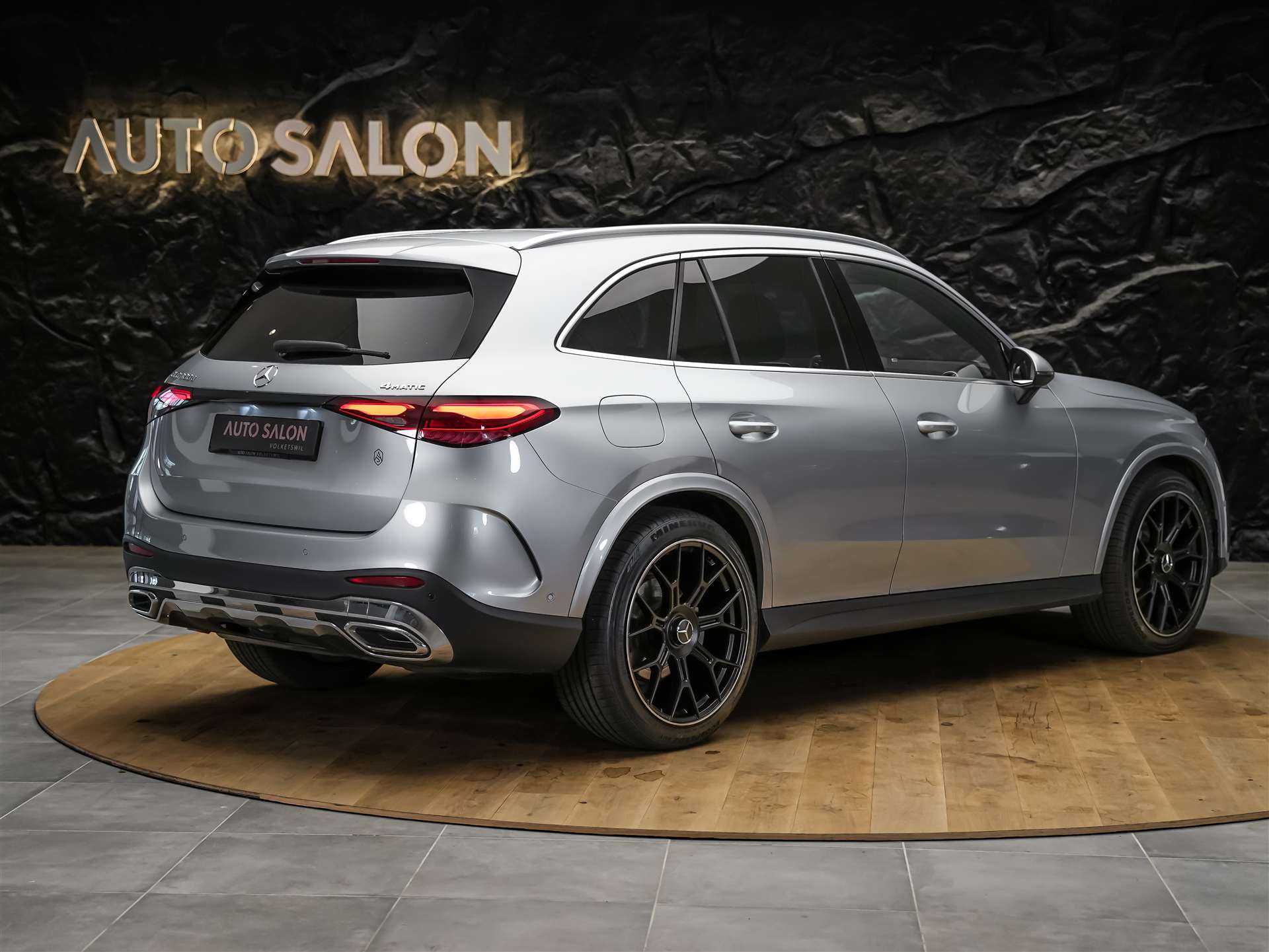 MERCEDES-BENZ GLC 300 d AMG Line 4matic *21" Felgen*Sitzheizung*Anhängerkupplung*-image-4