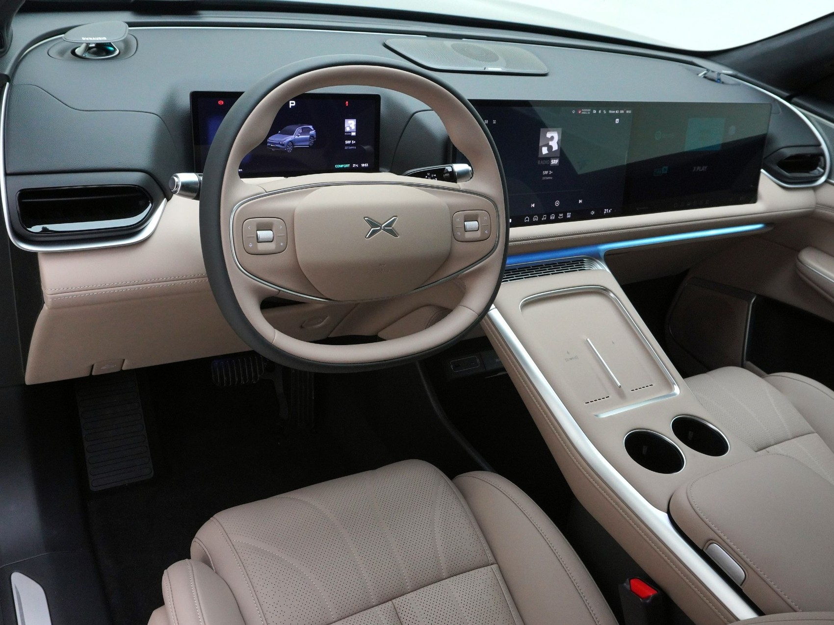 XPENG G9 Performance AWD-showroom-element-3