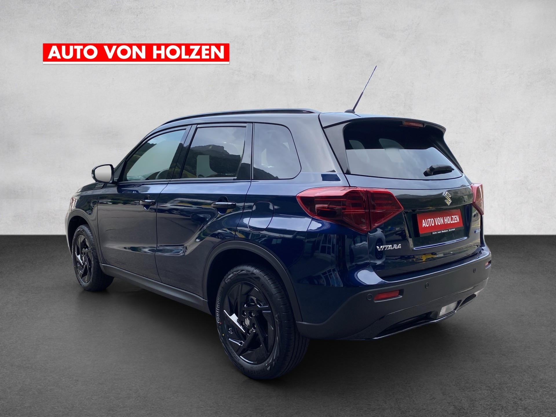 SUZUKI 1.4T Compact Top Hybrid Black Edition 4x4-showroom-element-2