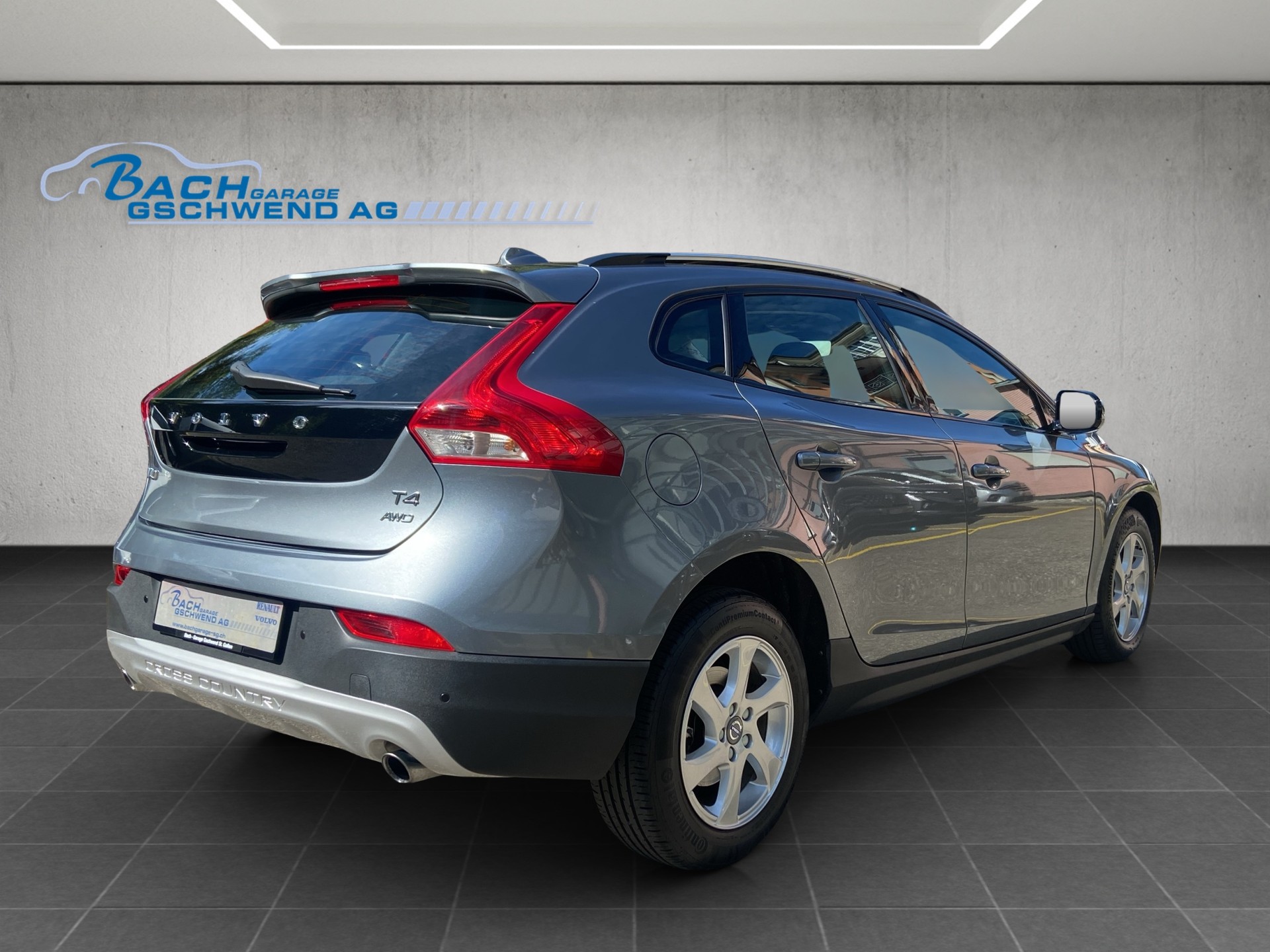 VOLVO V40 Cross Country T4 2.0 AWD Momentum Geartronic-showroom-element-3