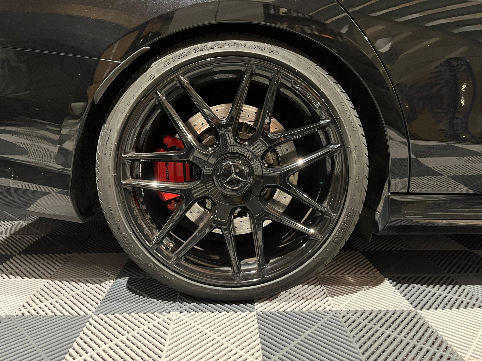 MERCEDES-BENZ E 63 AMG 4Matic Speedshift MCT-image-18
