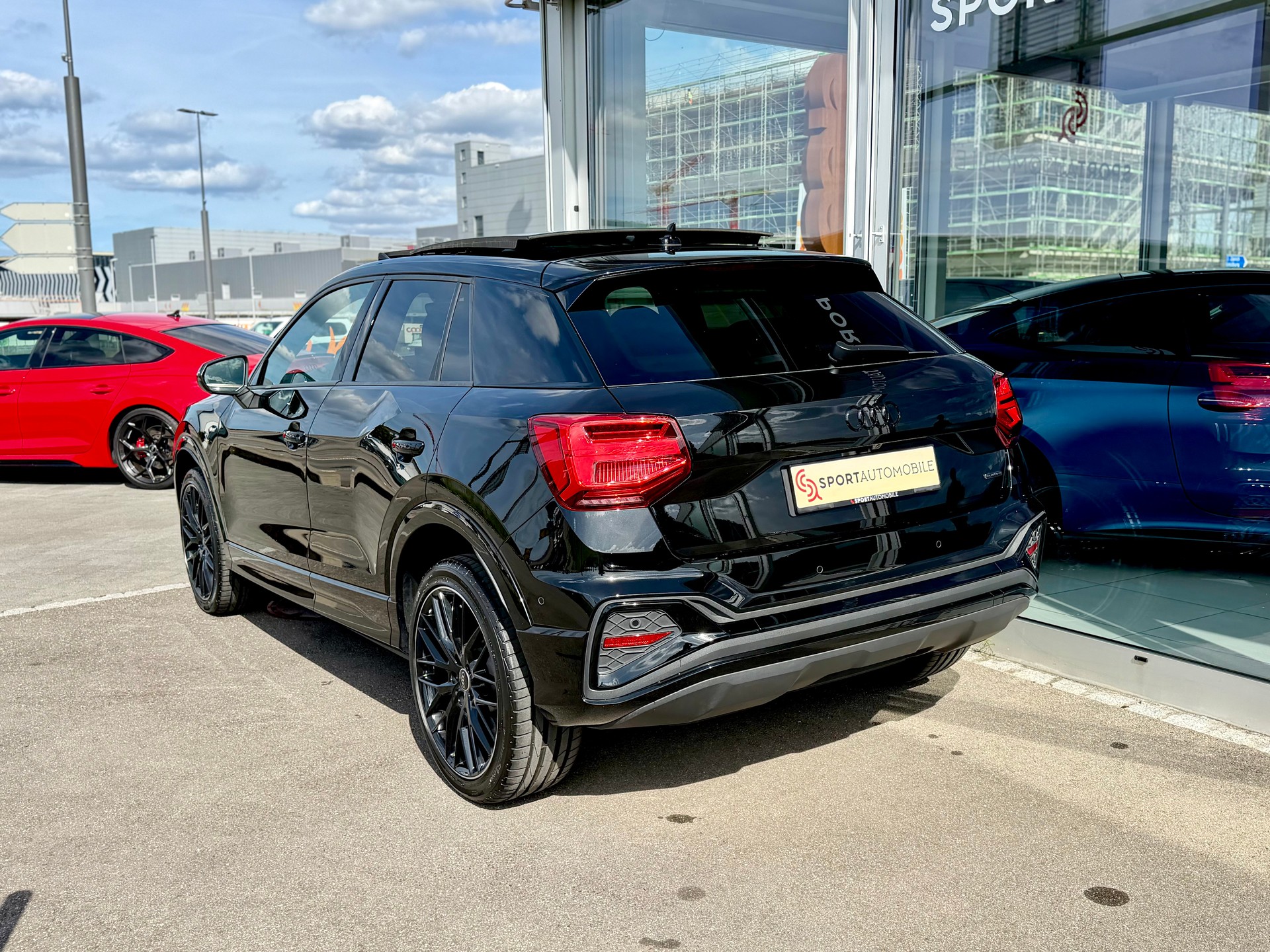 AUDI Q2 40 TFSI S line Attraction quattro S-tronic *S Line Competition - CH Auto*-image-10