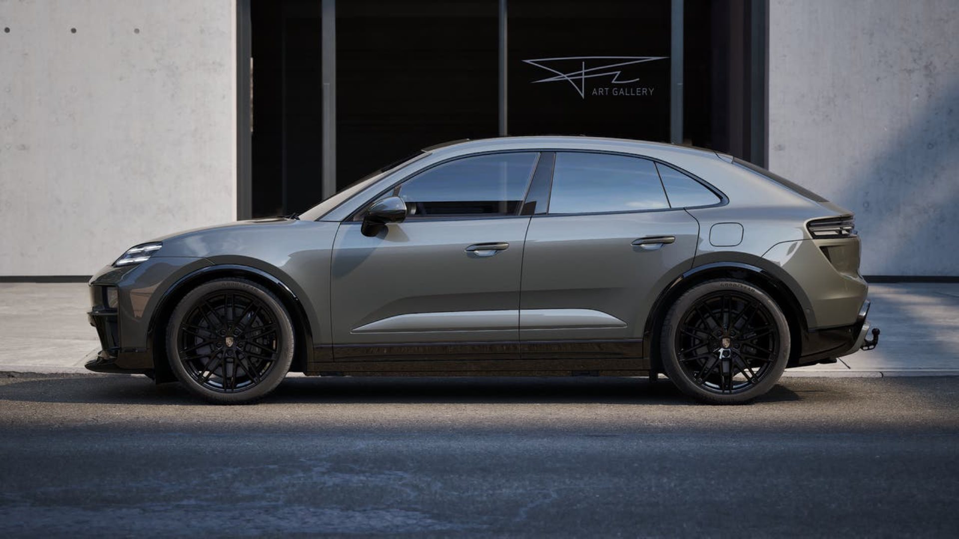 PORSCHE Macan Turbo-showroom-element-1