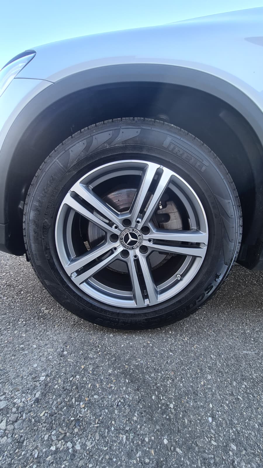 MERCEDES-BENZ GLC 220 d 4Matic 9G-Tronic ** Voll-Leder ** Panorama-Schiebedach ** Gr-Navi ** RF-Kamera 360° ** Sitzmemory ** Frisch Ab MFK **-image-21