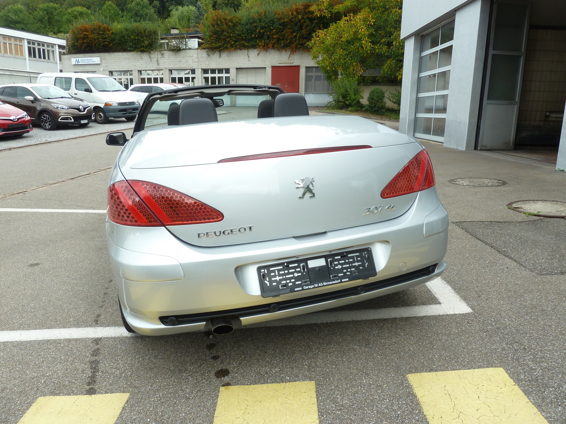 PEUGEOT 308 CC 2.0 HDI Allure-image-12