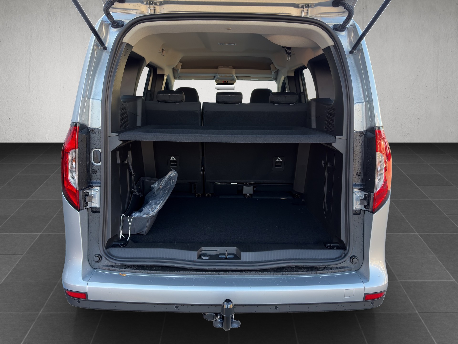 MERCEDES-BENZ eCitan Tourer 2716mm S-image-8