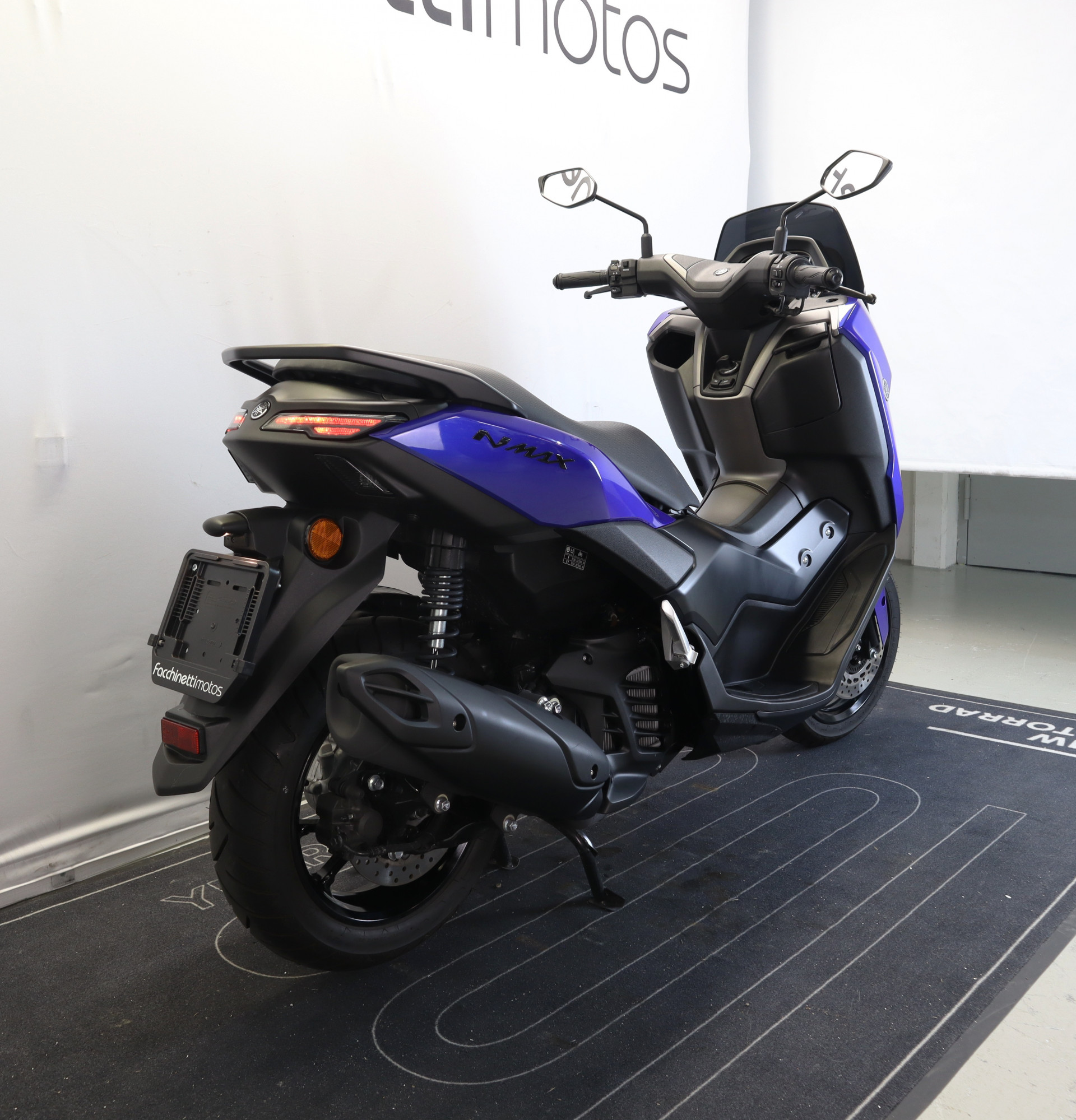 YAMAHA NMax 125-image-2