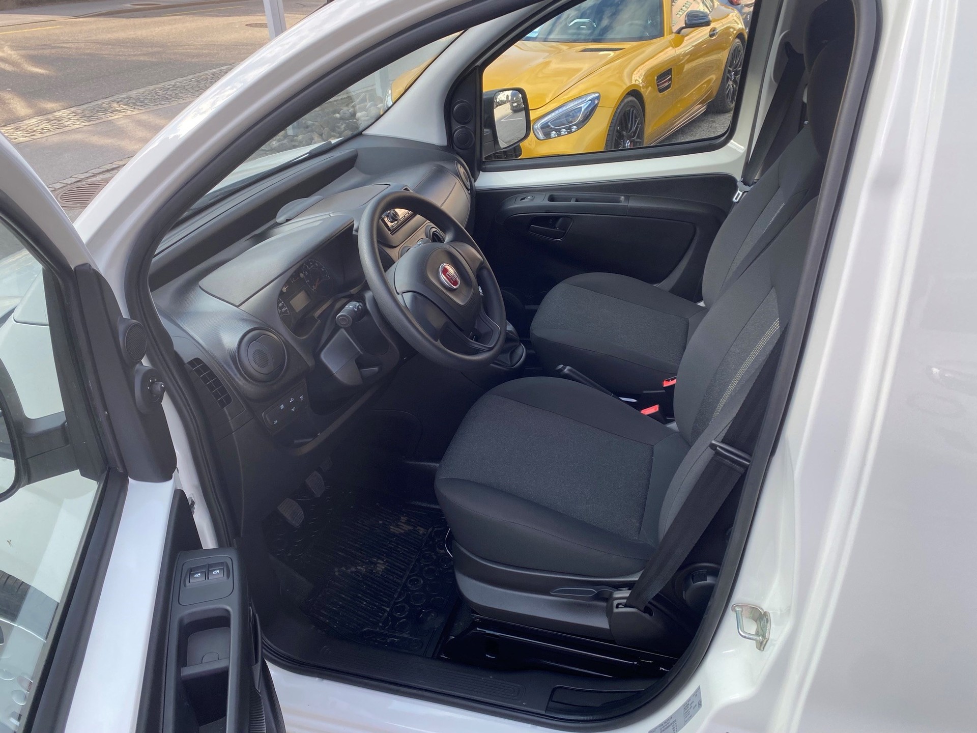 FIAT Fiorino 1.3 MJ Easy Pro-image-4