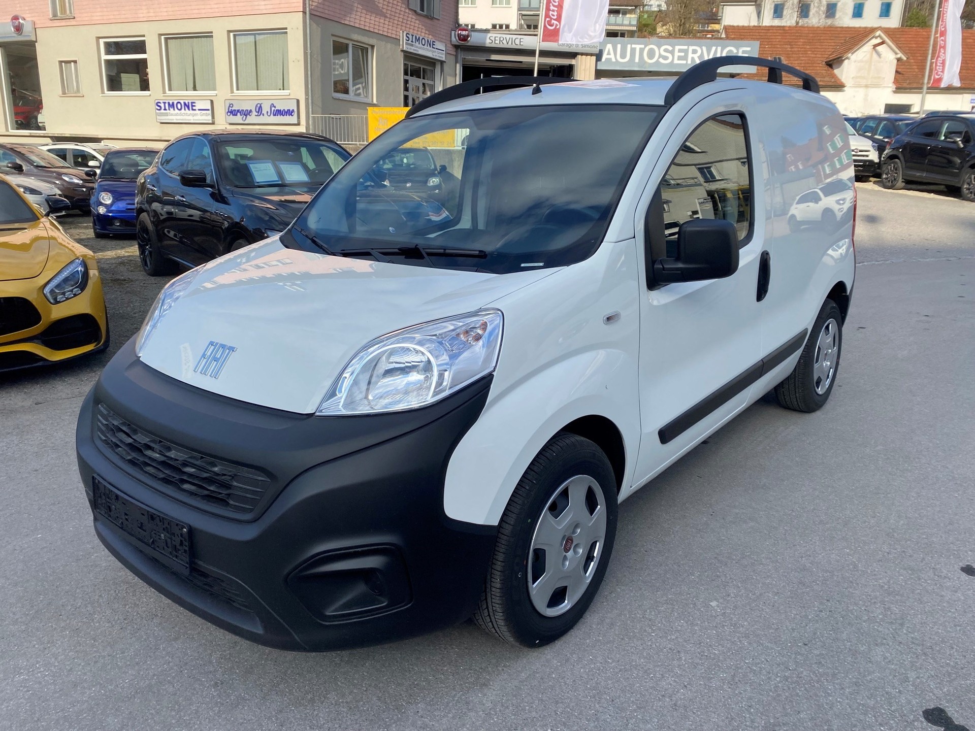 FIAT Fiorino 1.3 MJ Easy Pro-image-1