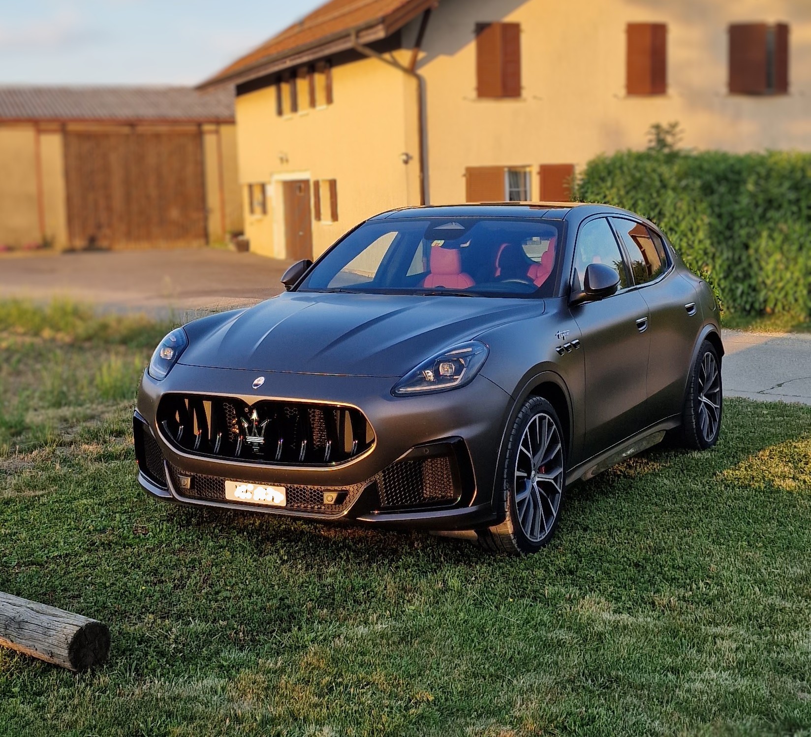 MASERATI Grecale 3.0 Trofeo Automatica-image-1