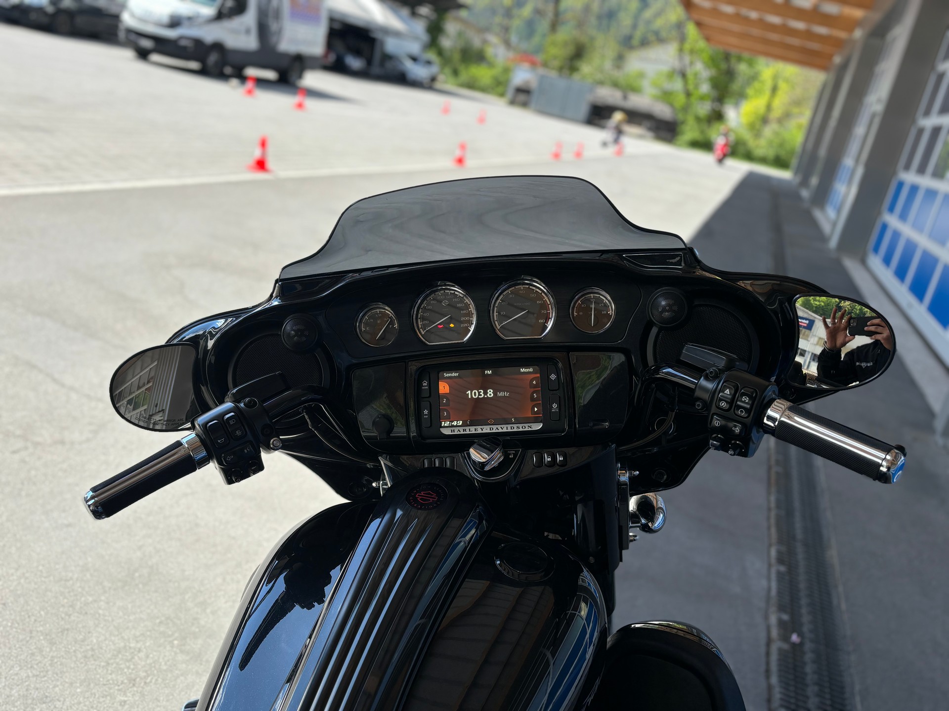 HARLEY-DAVIDSON FLHXSE Street Glide ABS CVO 114-image-9