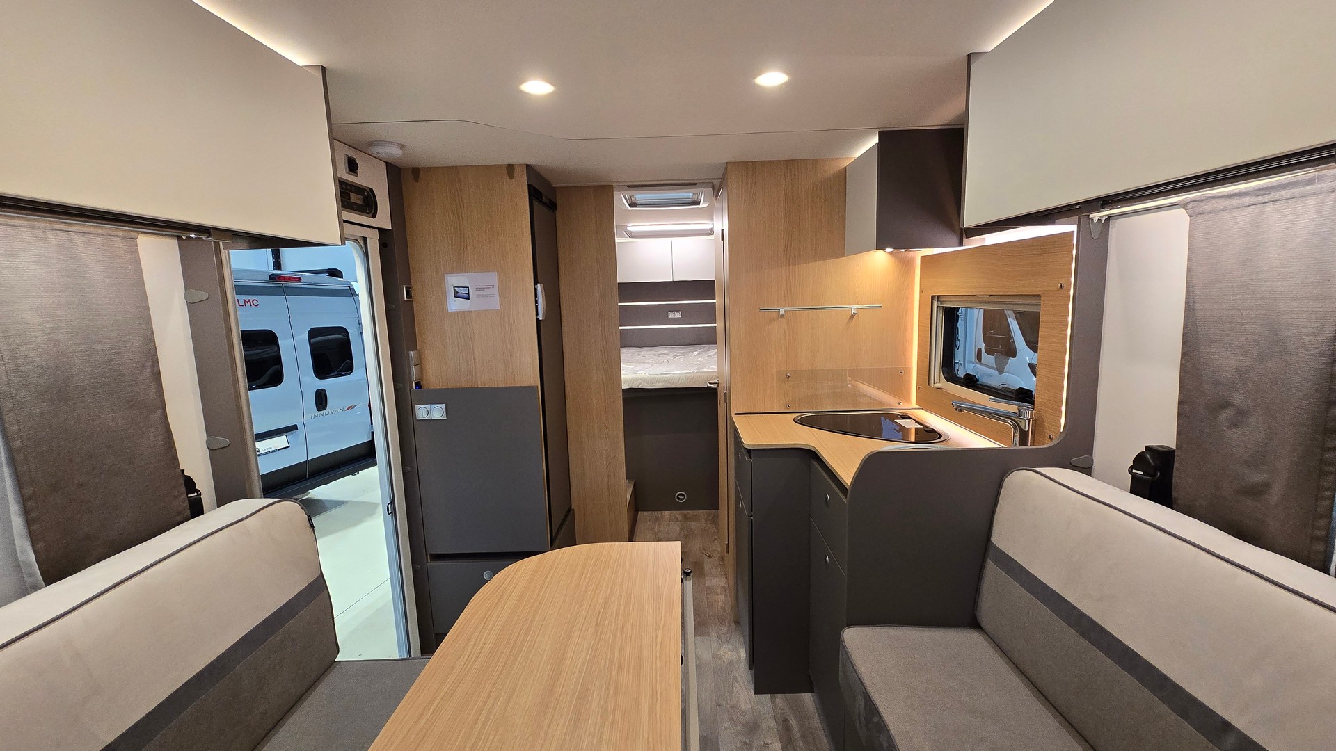 LMC Tourer Lift H 720, Fiat Ducato 2.2MJT 140PS-image-9