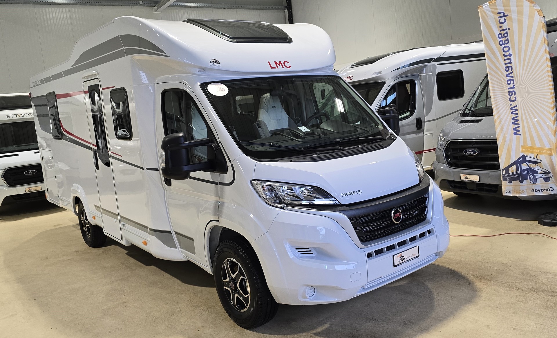 LMC Tourer Lift H 720, Fiat Ducato 2.2MJT 140PS-image-1