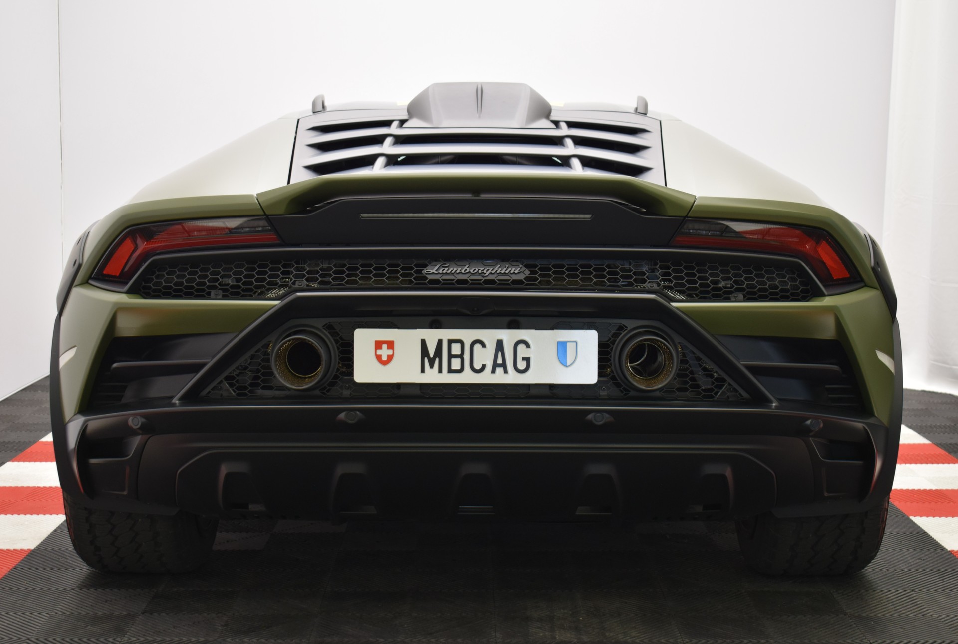 LAMBORGHINI Huracan Sterrato LP610-4 "Verde Turbine, 1 / 1499" CH Fahrzeug-image-14