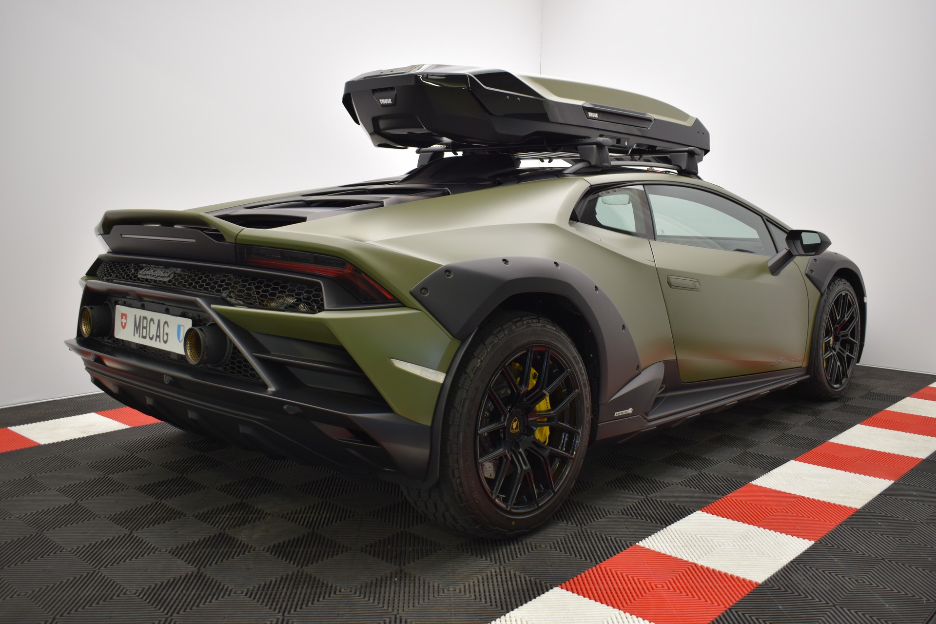LAMBORGHINI Huracan Sterrato LP610-4 "Verde Turbine, 1 / 1499" CH Fahrzeug-image-16