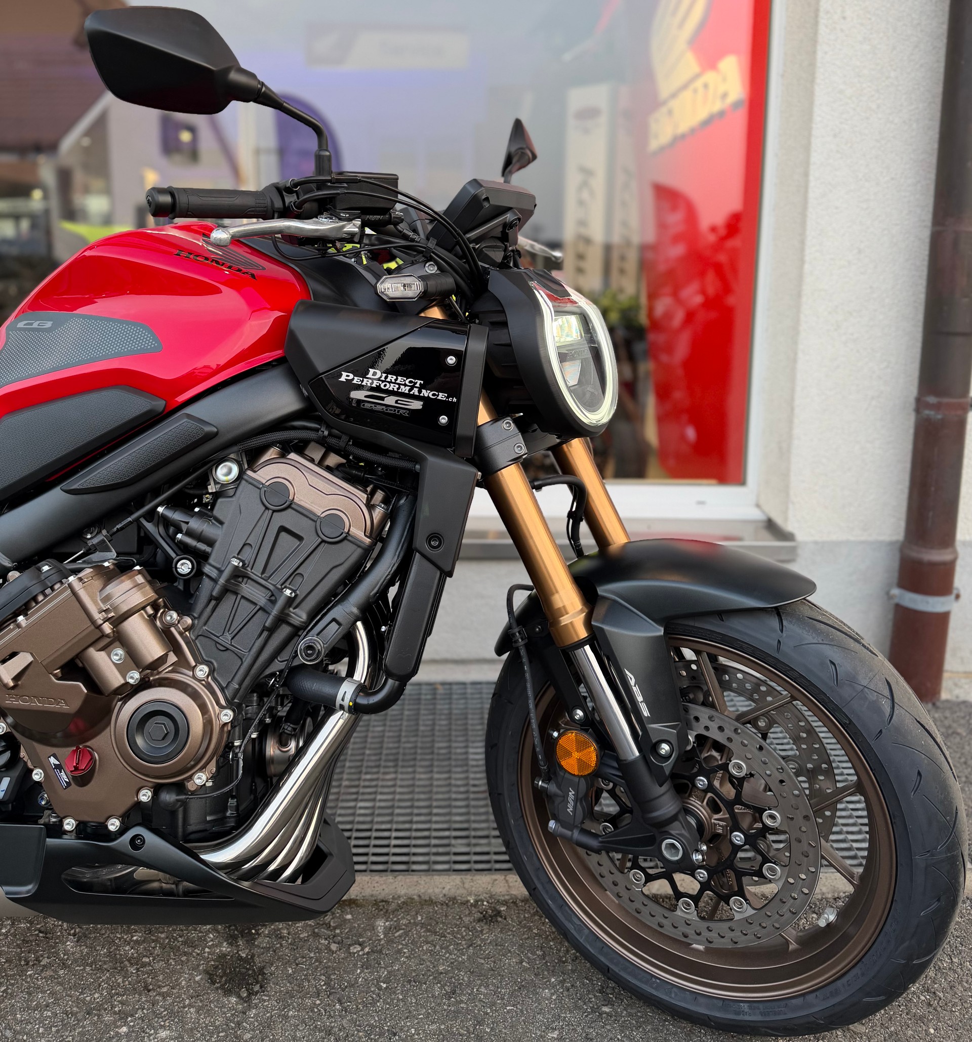 HONDA CB 650 R E-Clutch - 2026-image-4
