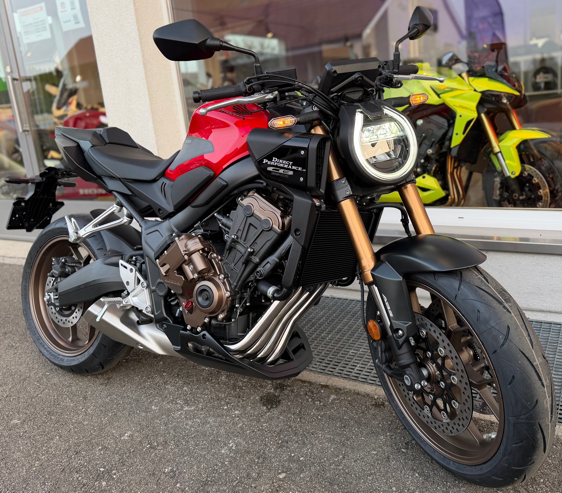 HONDA CB 650 R E-Clutch - 2026-image-2