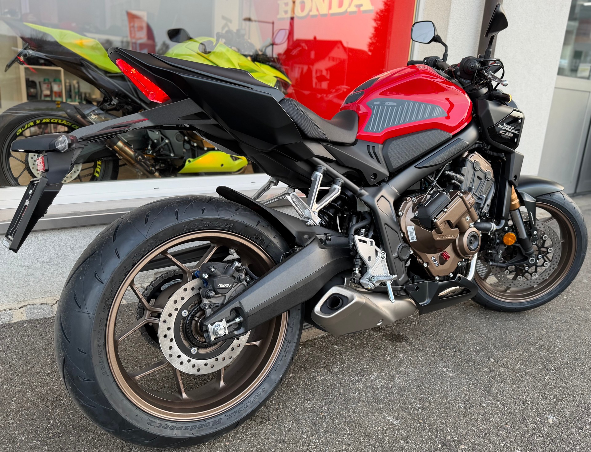 HONDA CB 650 R E-Clutch - 2026-image-3