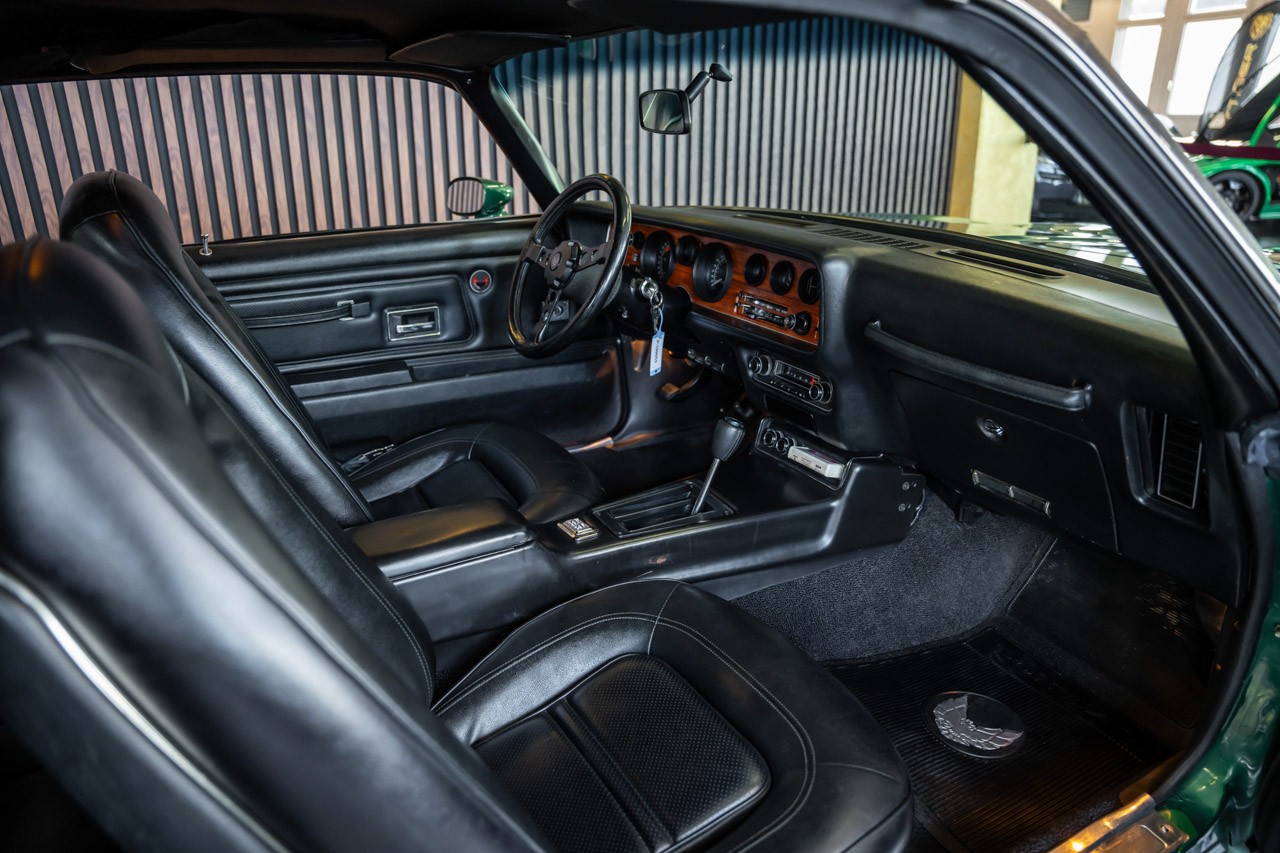 PONTIAC FIREBIRD Formula 455 Ram Air-image-17