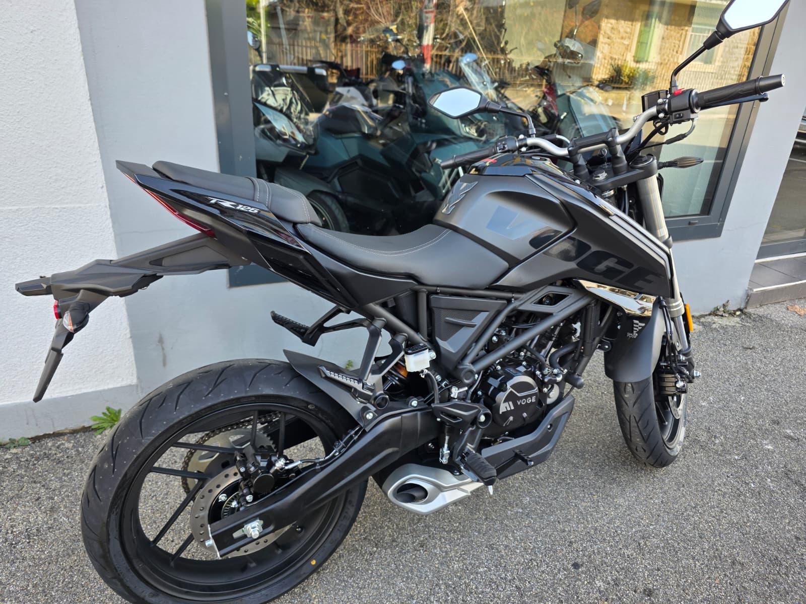 VOGE 125R Niked-image-9