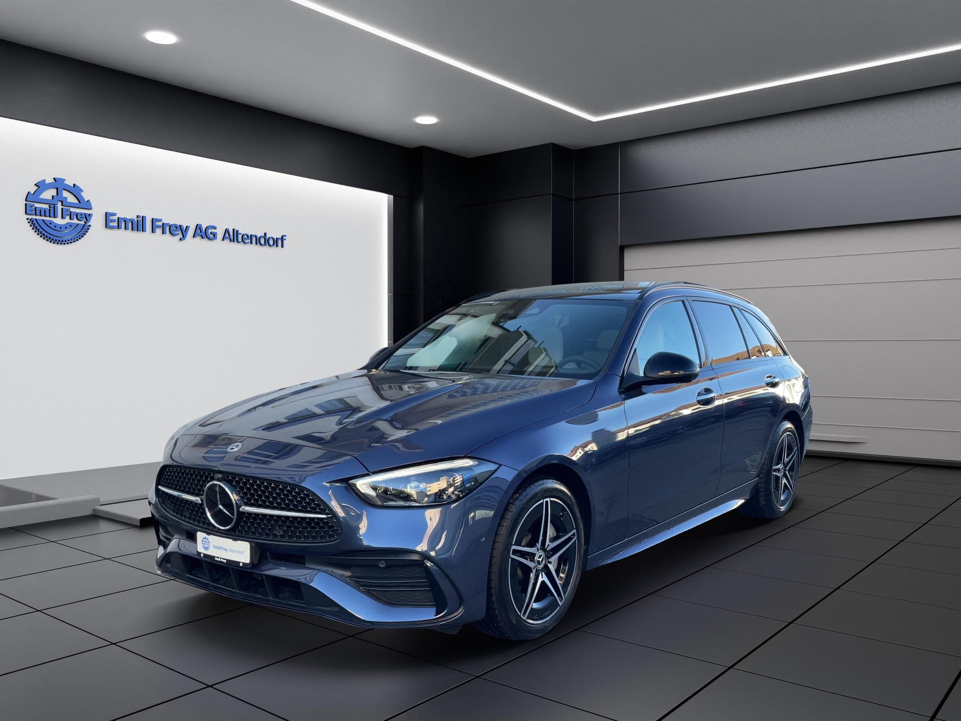 MERCEDES-BENZ C 300 de 4MATIC T-Modell AMG Line-image-10