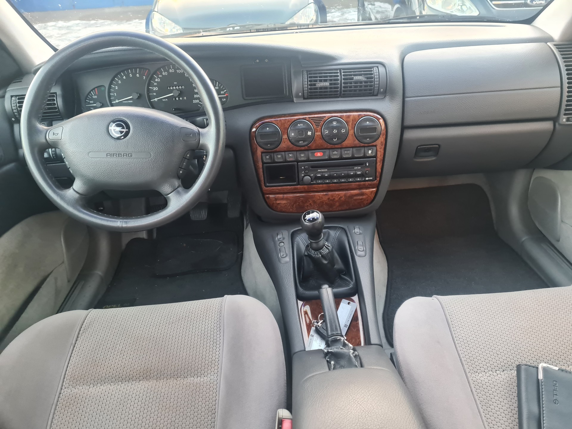 OPEL Omega 2.0i 16V CD-image-6