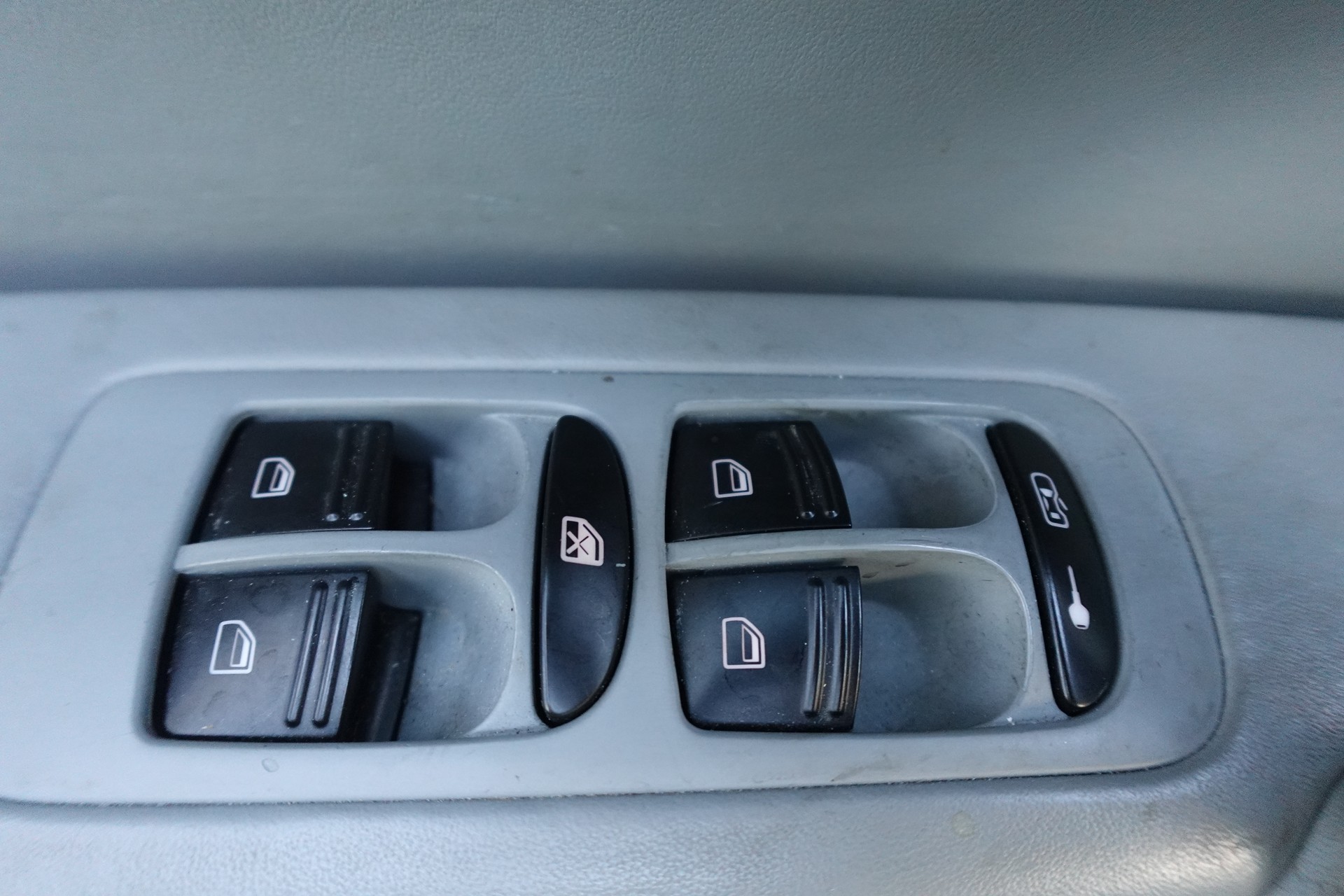 PORSCHE Cayenne S-image-14