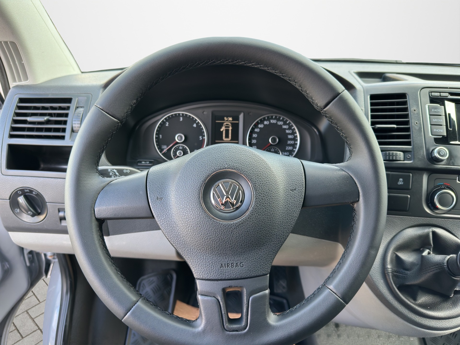 VW T5 2.0 TDI 4Motion-image-9