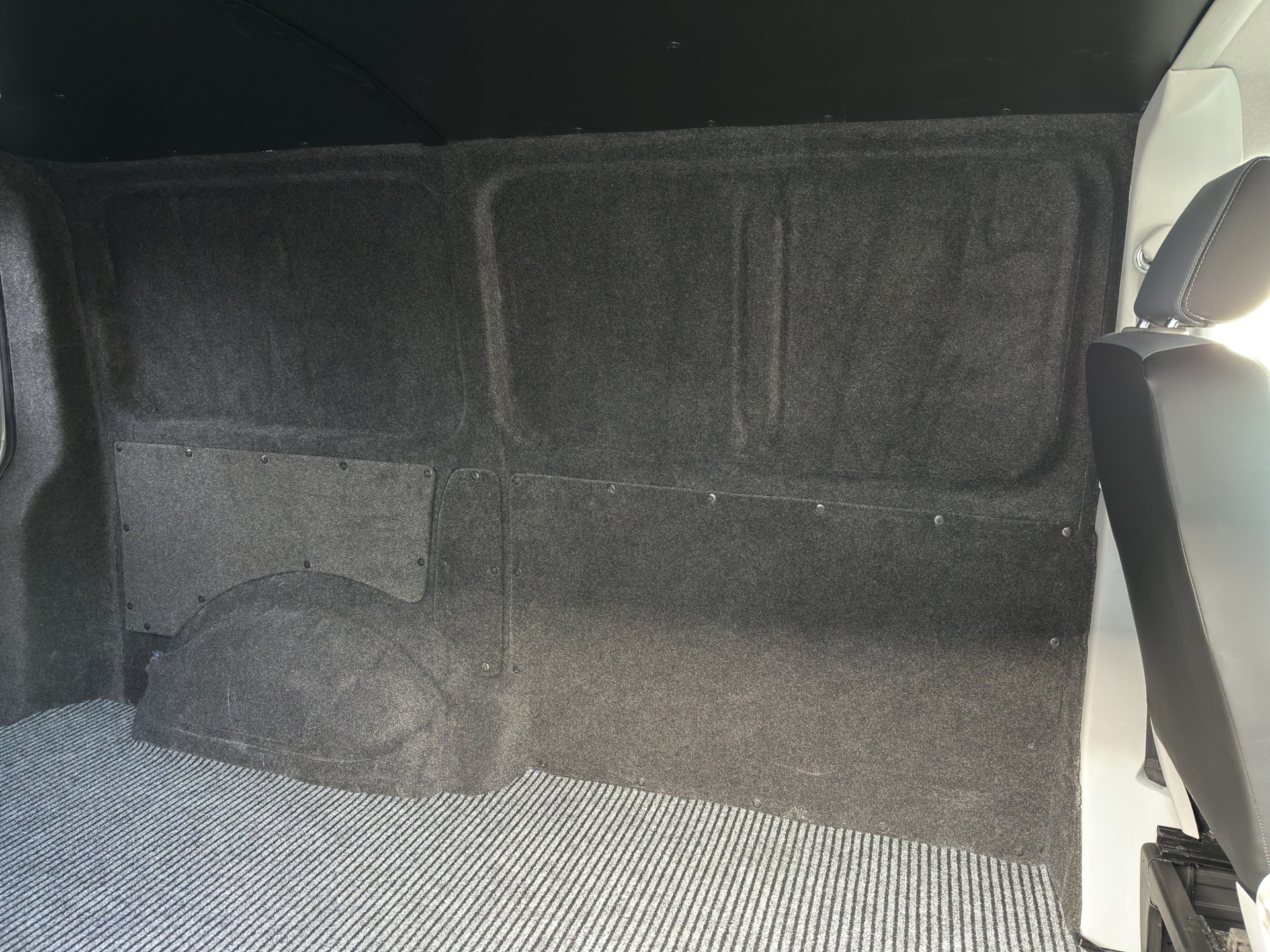 VW T5 2.0 TDI 4Motion-image-15