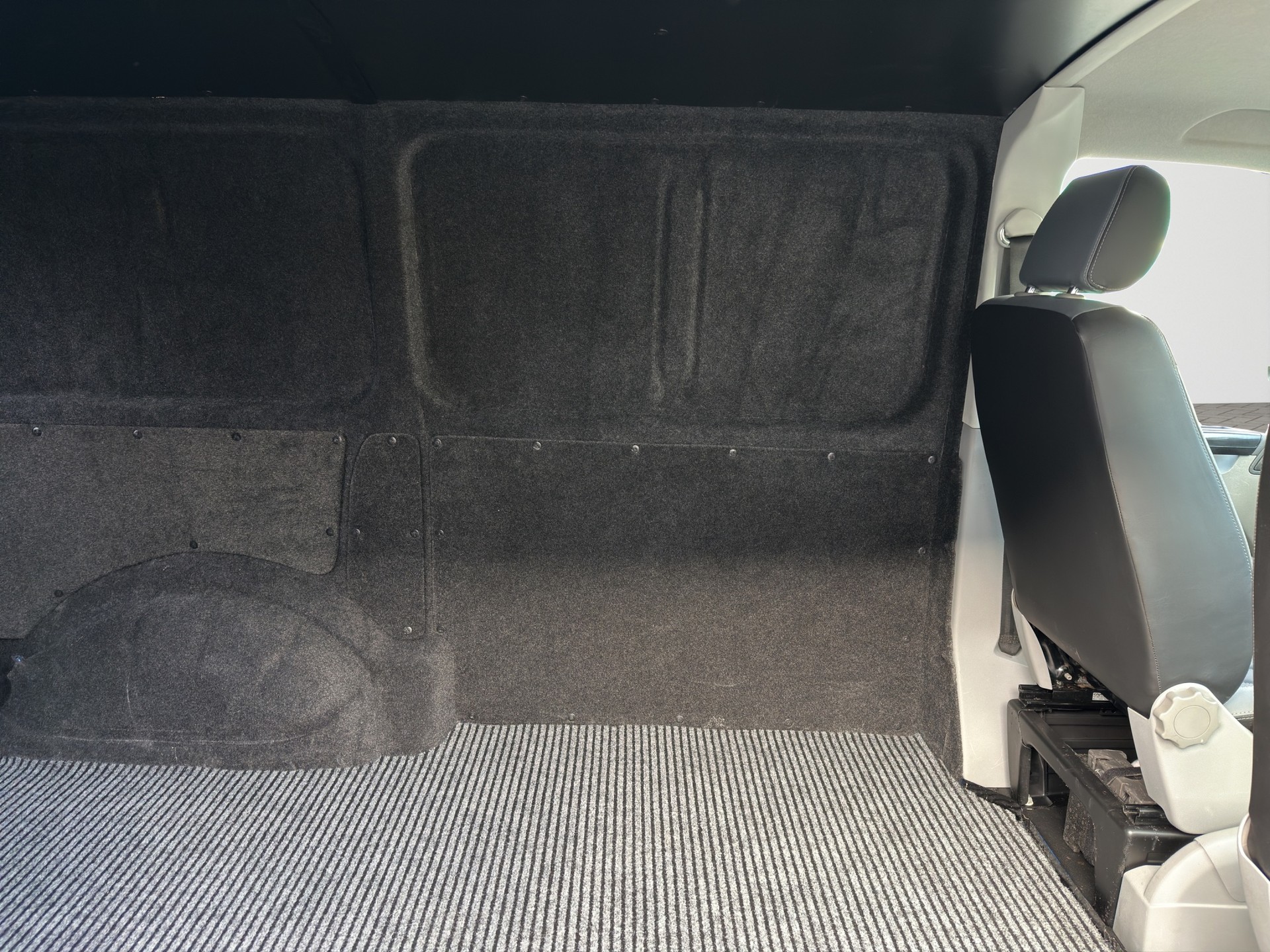 VW T5 2.0 TDI 4Motion-image-10
