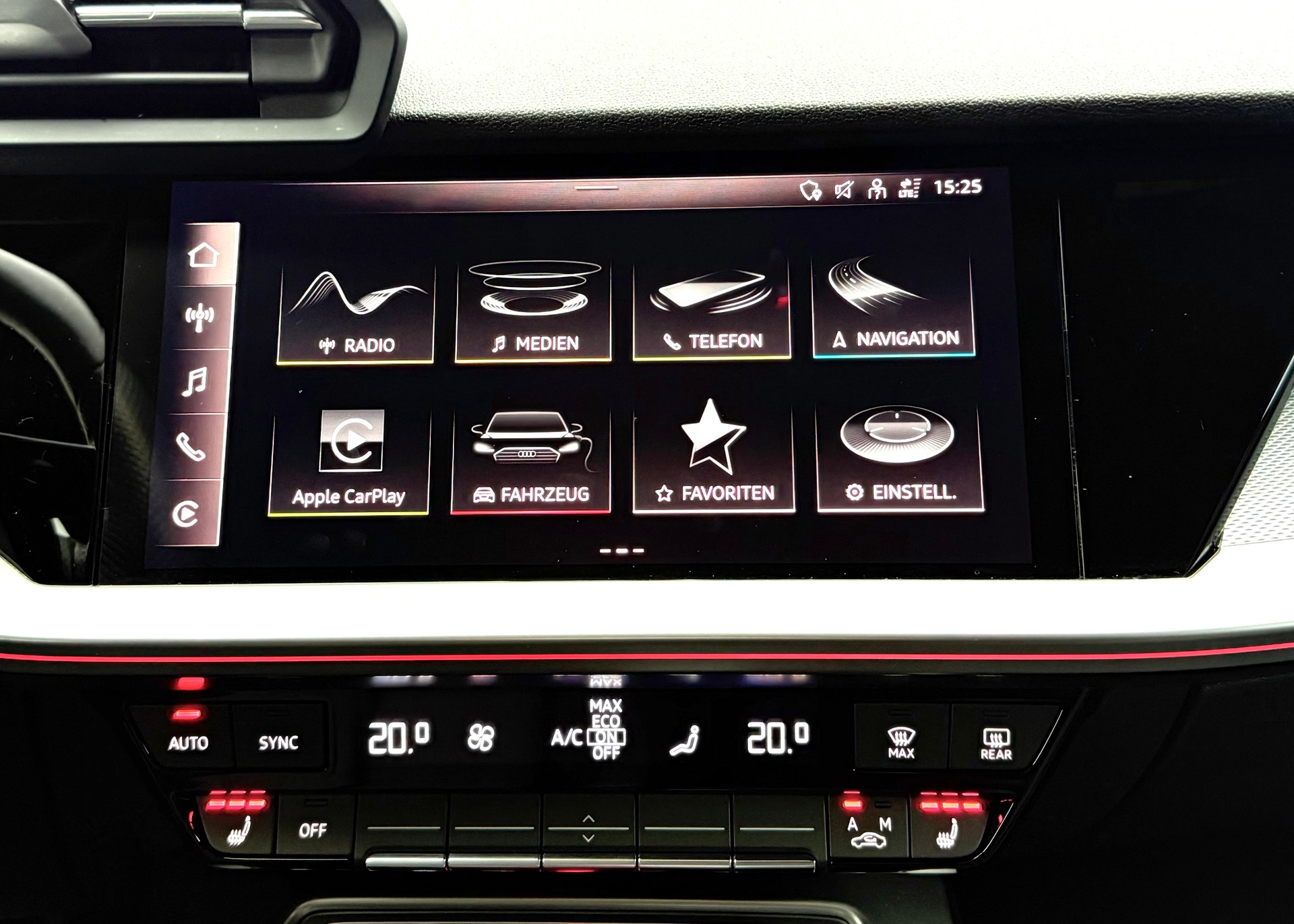 AUDI A3 Sportback 45 TFSI e S line S-tronic VOLL LEDER-image-12