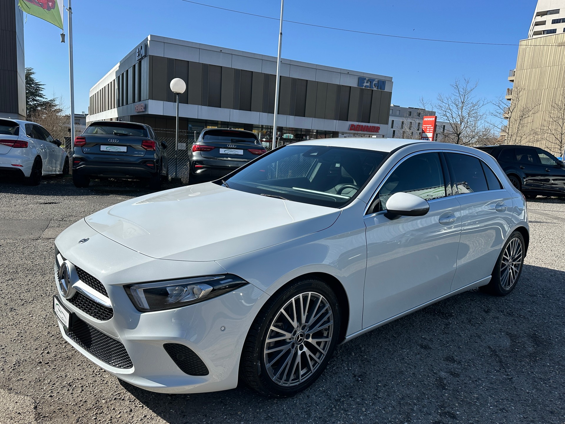 MERCEDES-BENZ A 180 Progressive 7G-DCT-showroom-element-2
