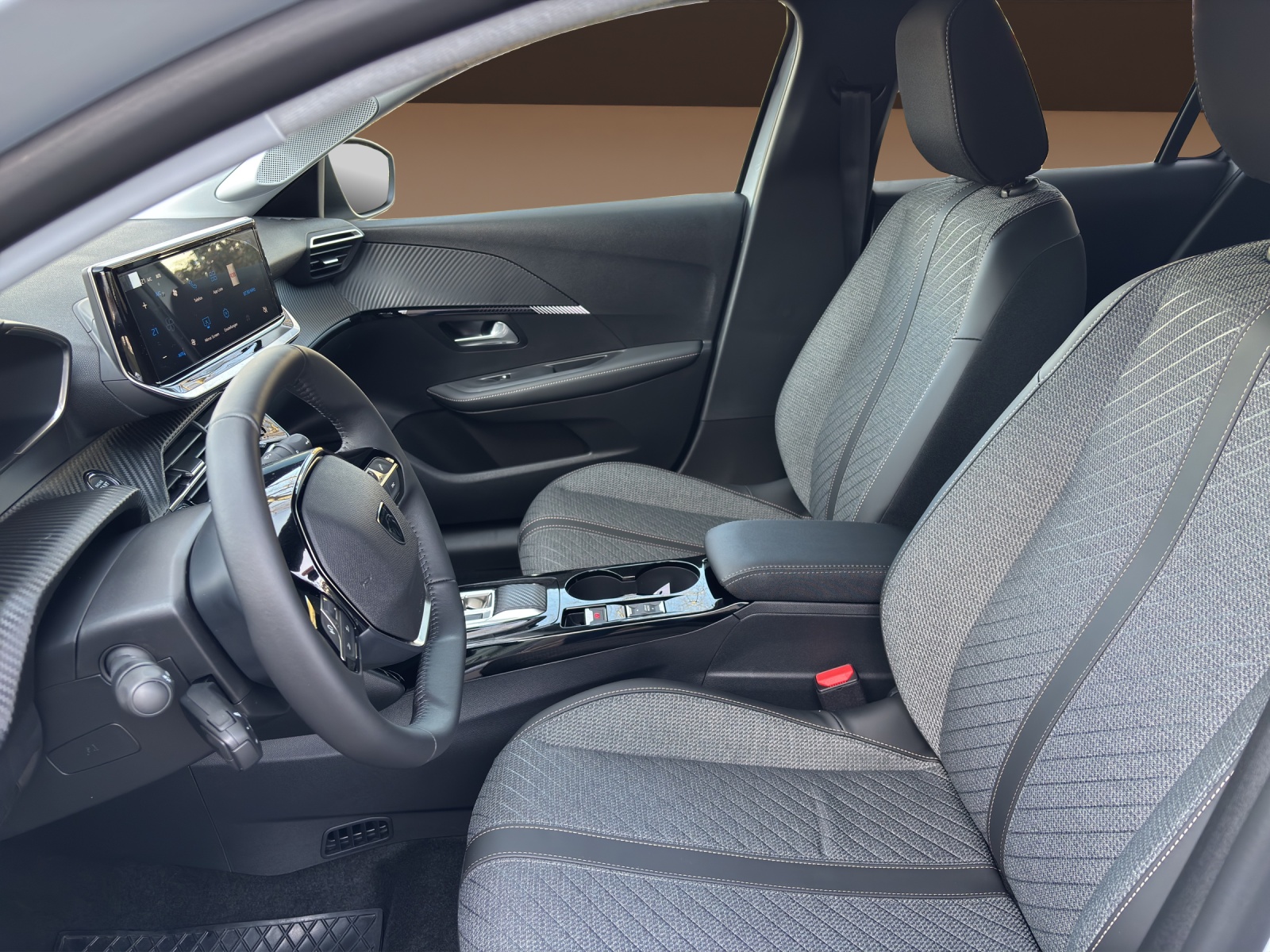 PEUGEOT 208 1.2 MHEV 110 Allure Premium-image-7